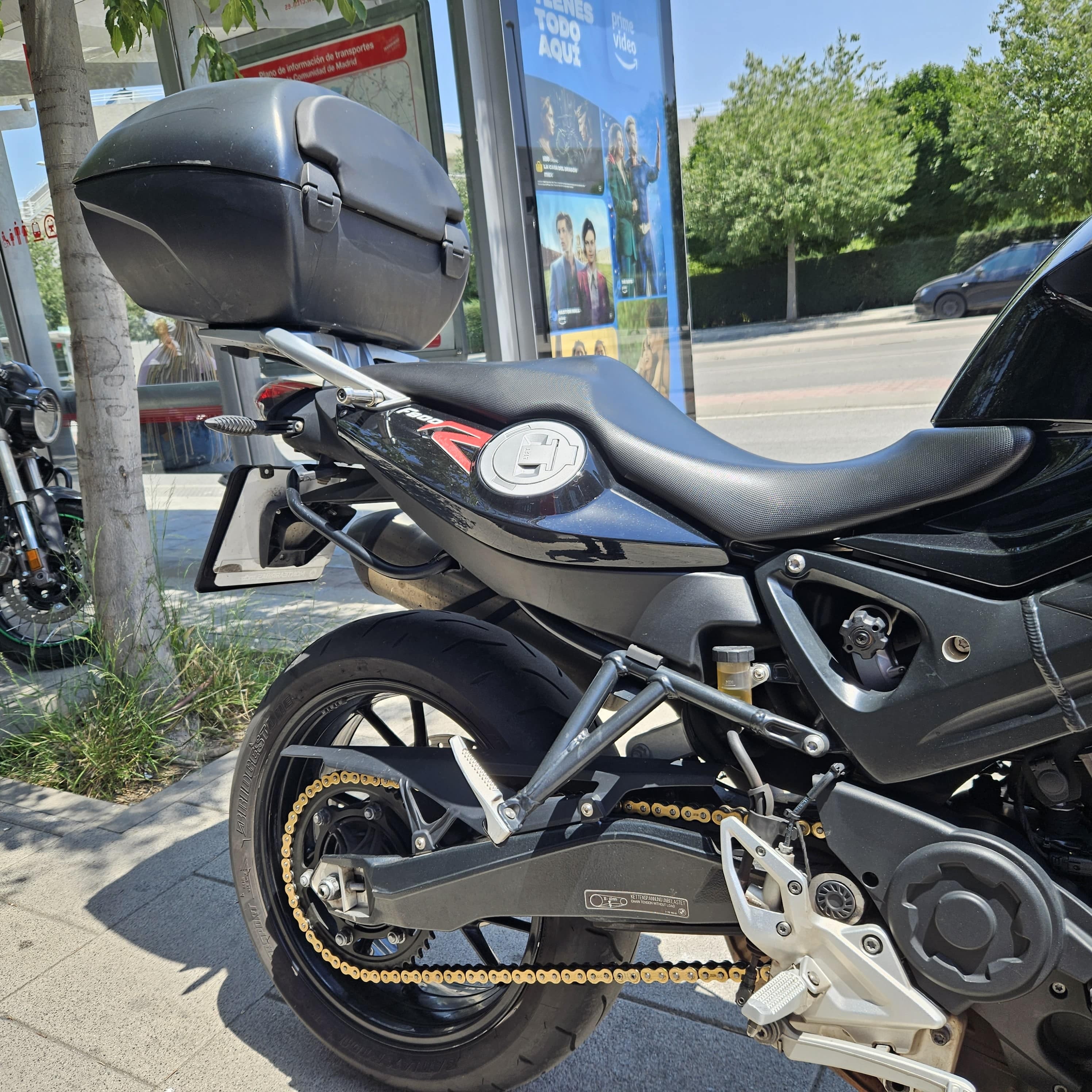 BMW F 800 R AÑO 2017 CON 30.985 KM.