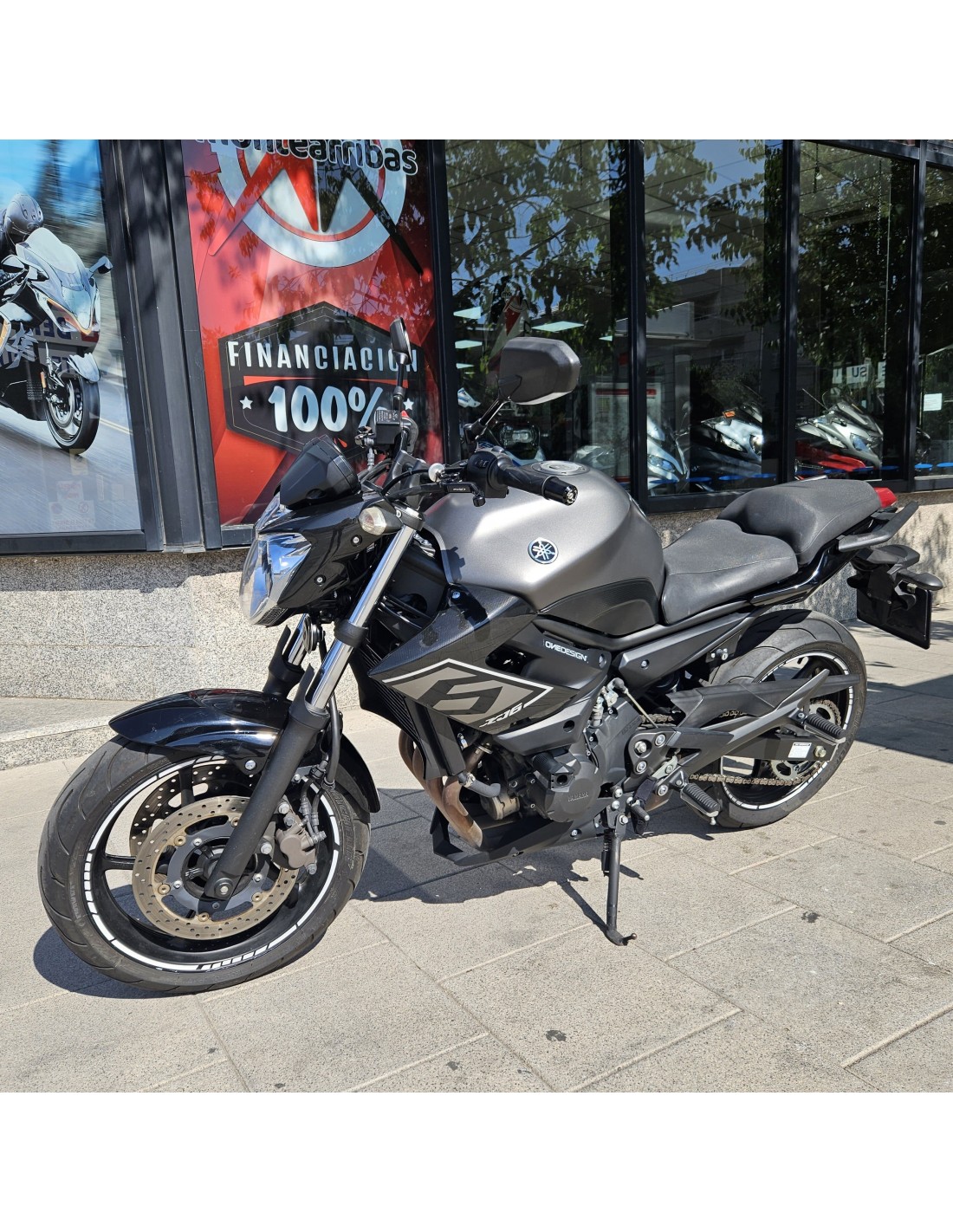 YAMAHA XJ6 AÑO 2014 CON 42.565 KM.