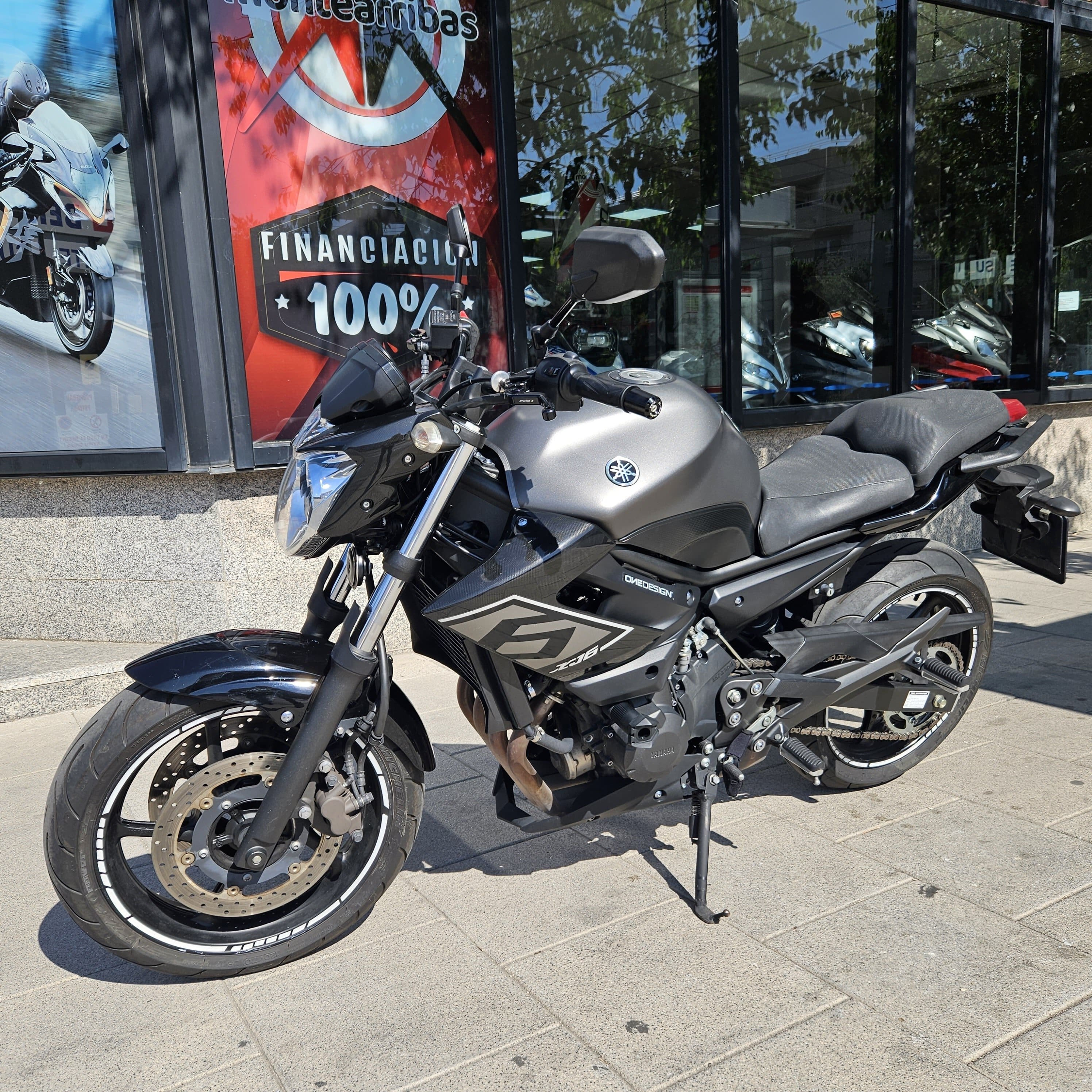 YAMAHA XJ6 AÑO 2014 CON 42.565 KM.