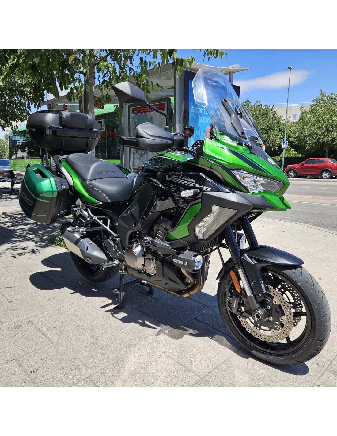 KAWASAKI VERSYS 1000 AÑO 2021 CON 27.894 KM.