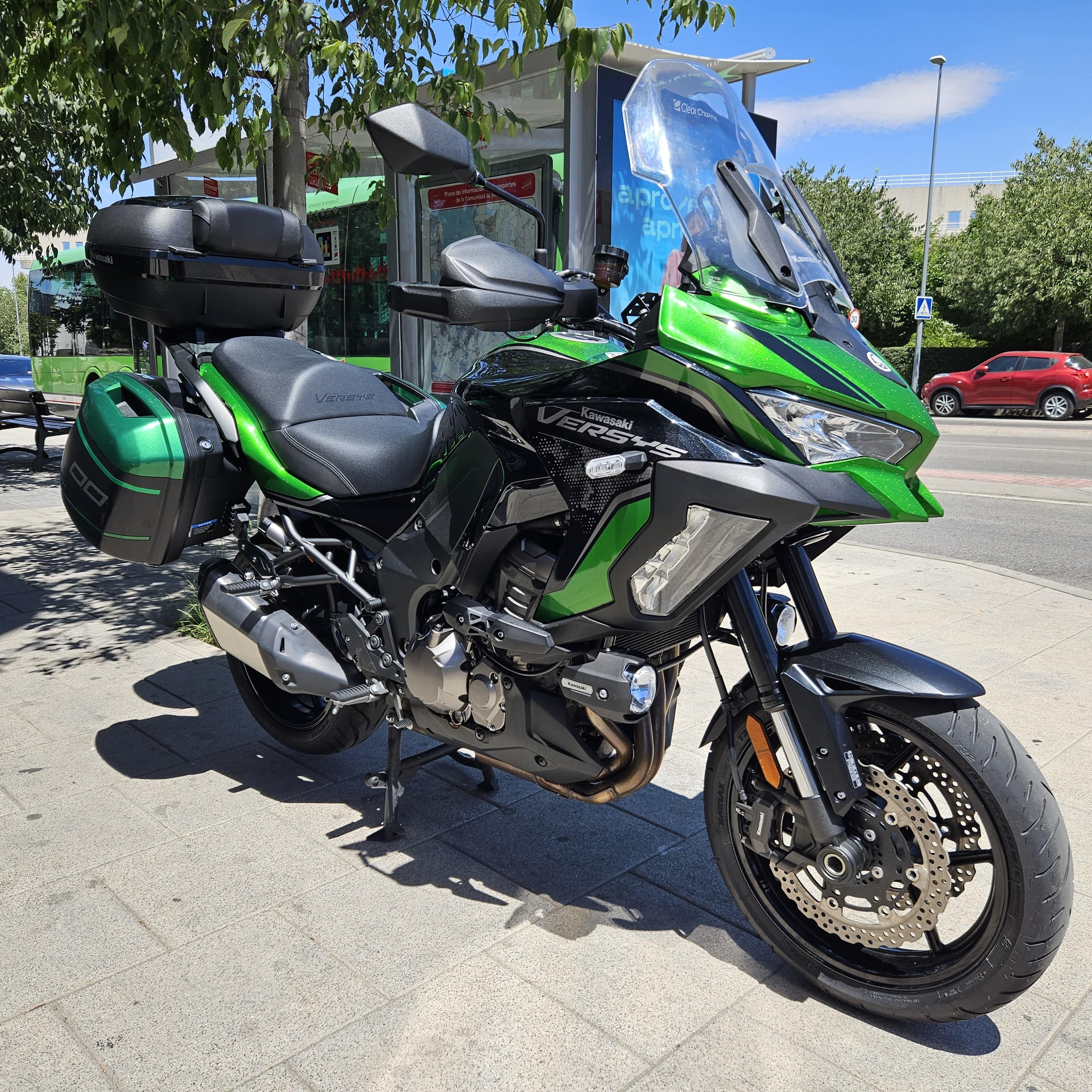 KAWASAKI VERSYS 1000 AÑO 2021 CON...