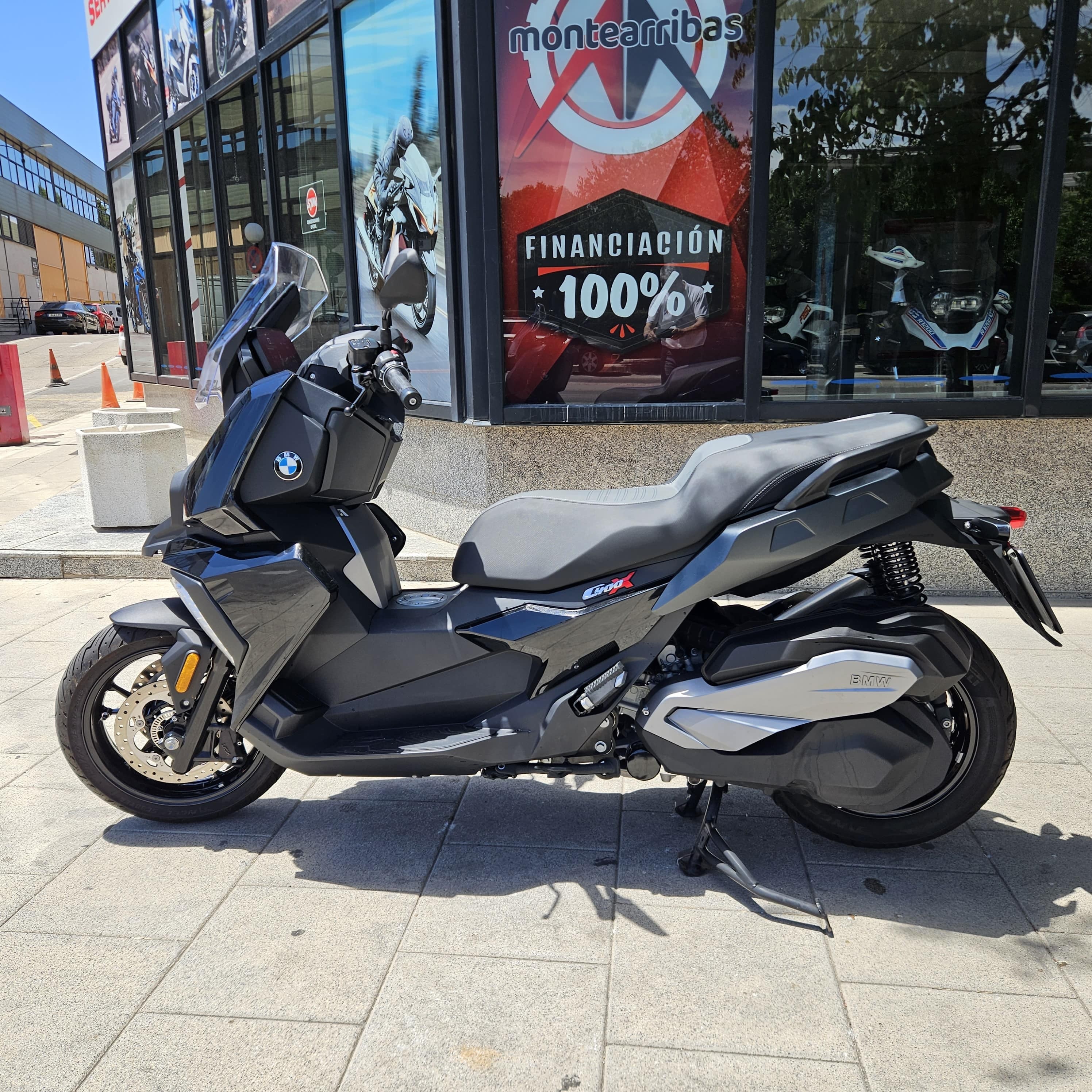 BMW C 400 X AÑO 2023 CON 6.922 KM.