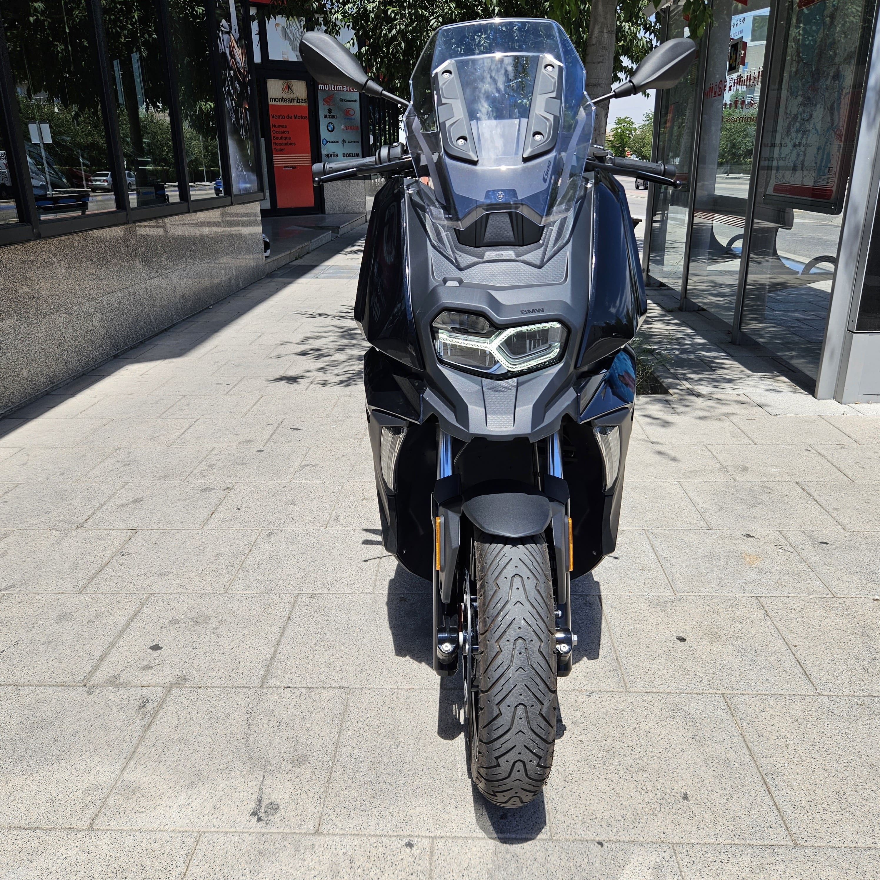 BMW C 400 X AÑO 2023 CON 6.922 KM.