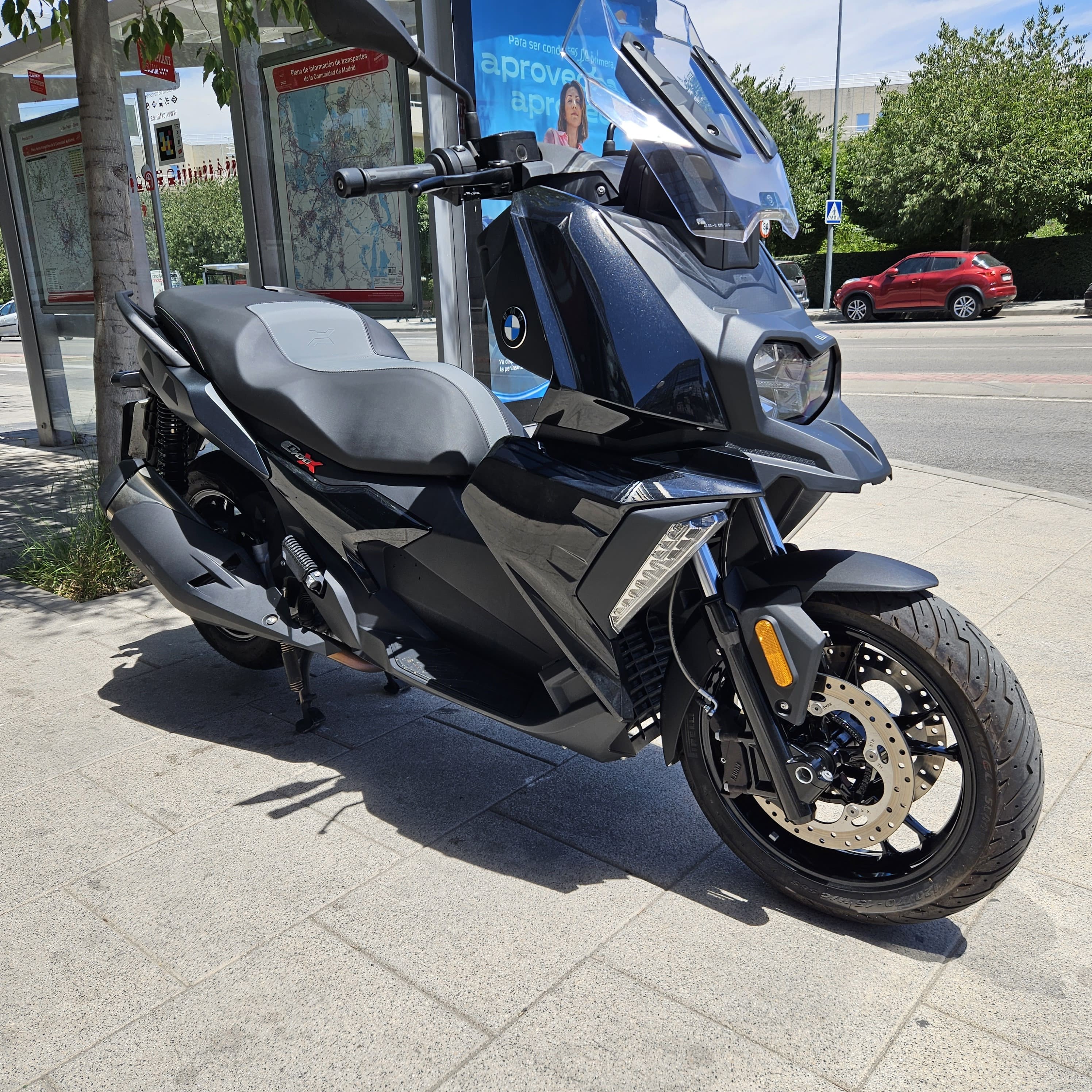 BMW C 400 X AÑO 2023 CON 6.922 KM.