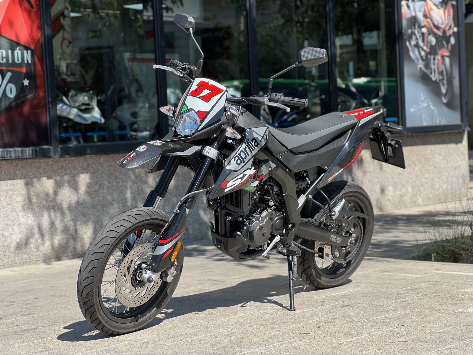 APRILIA SX 125 AÑO 2021 CON 5.313 KM.