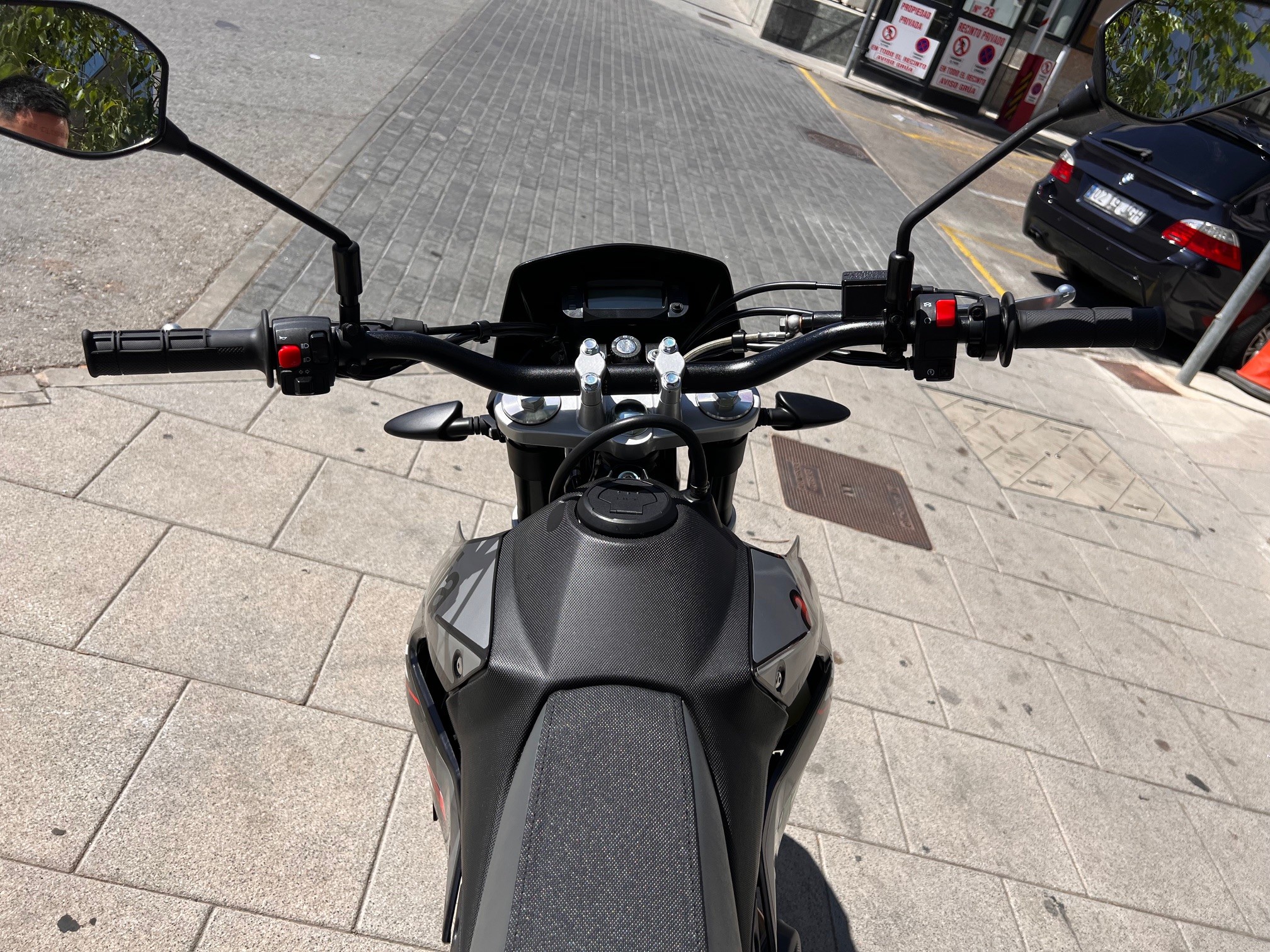 APRILIA SX 125 AÑO 2021 CON 5.313 KM.