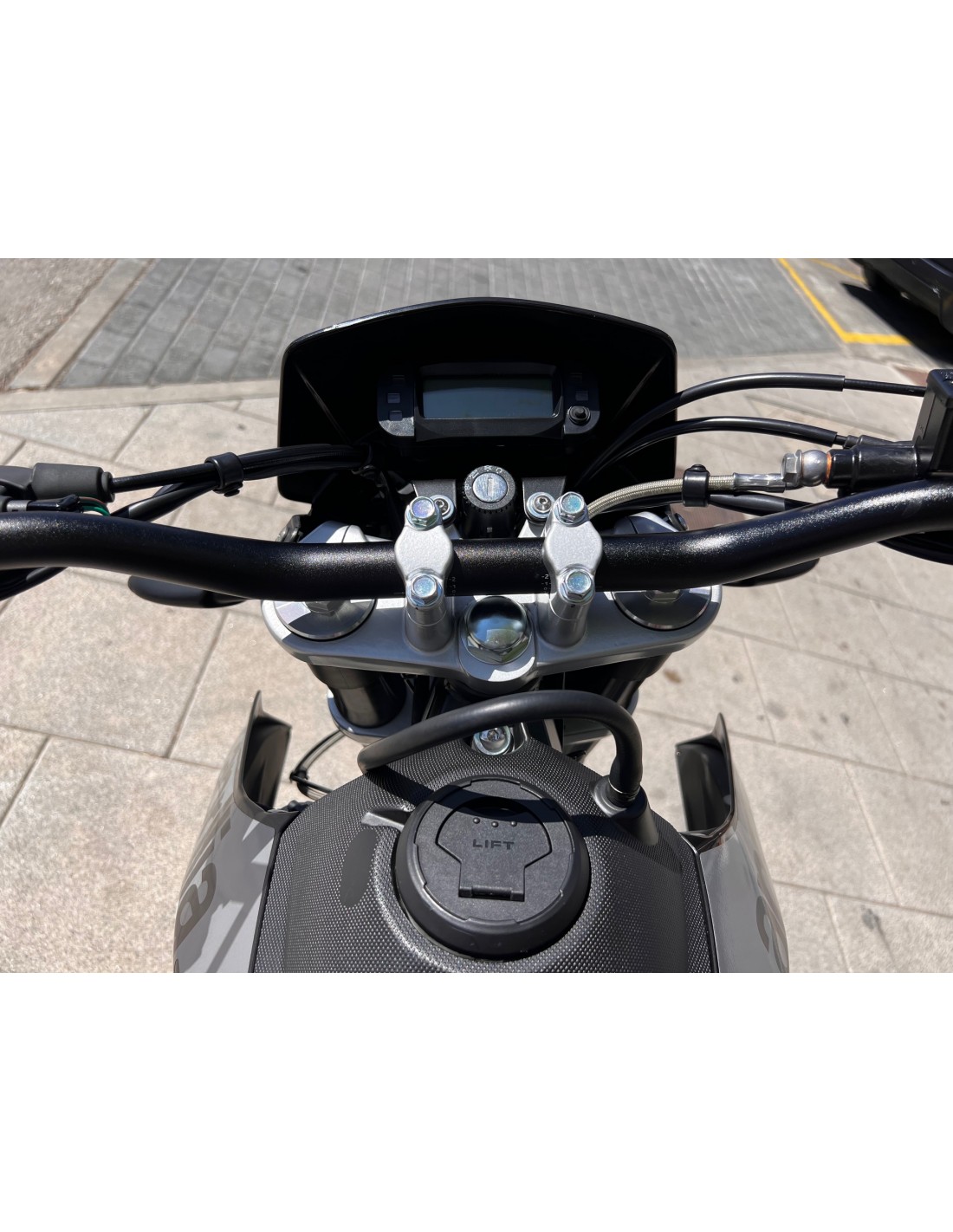 APRILIA SX 125 AÑO 2021 CON 5.313 KM.