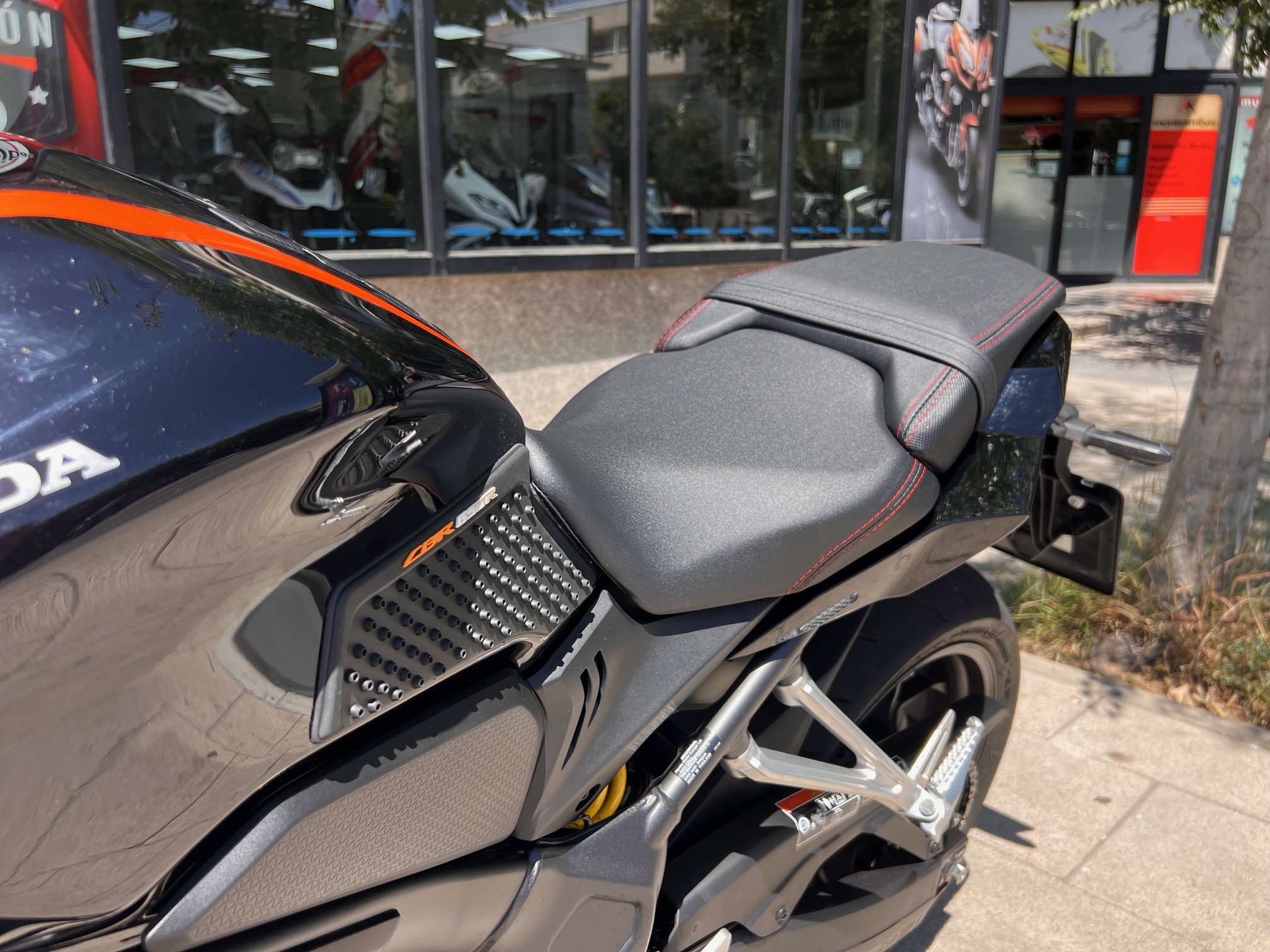 HONDA CBR 650 R AÑO 2022 CON 5.681 KM.