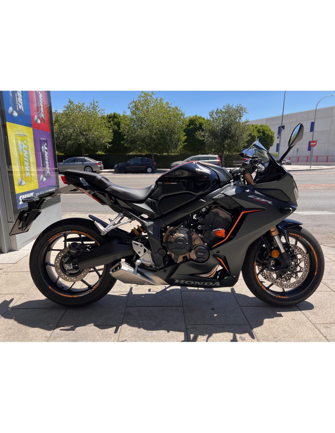 HONDA CBR 650 R AÑO 2022 CON 5.681 KM.