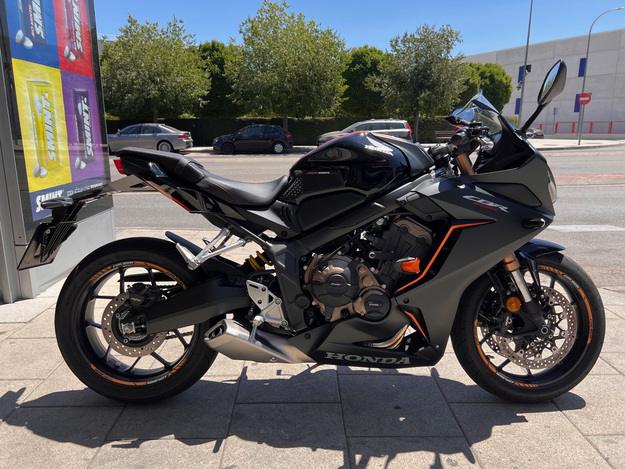 HONDA CBR 650 R AÑO 2022 CON 5.681 KM.