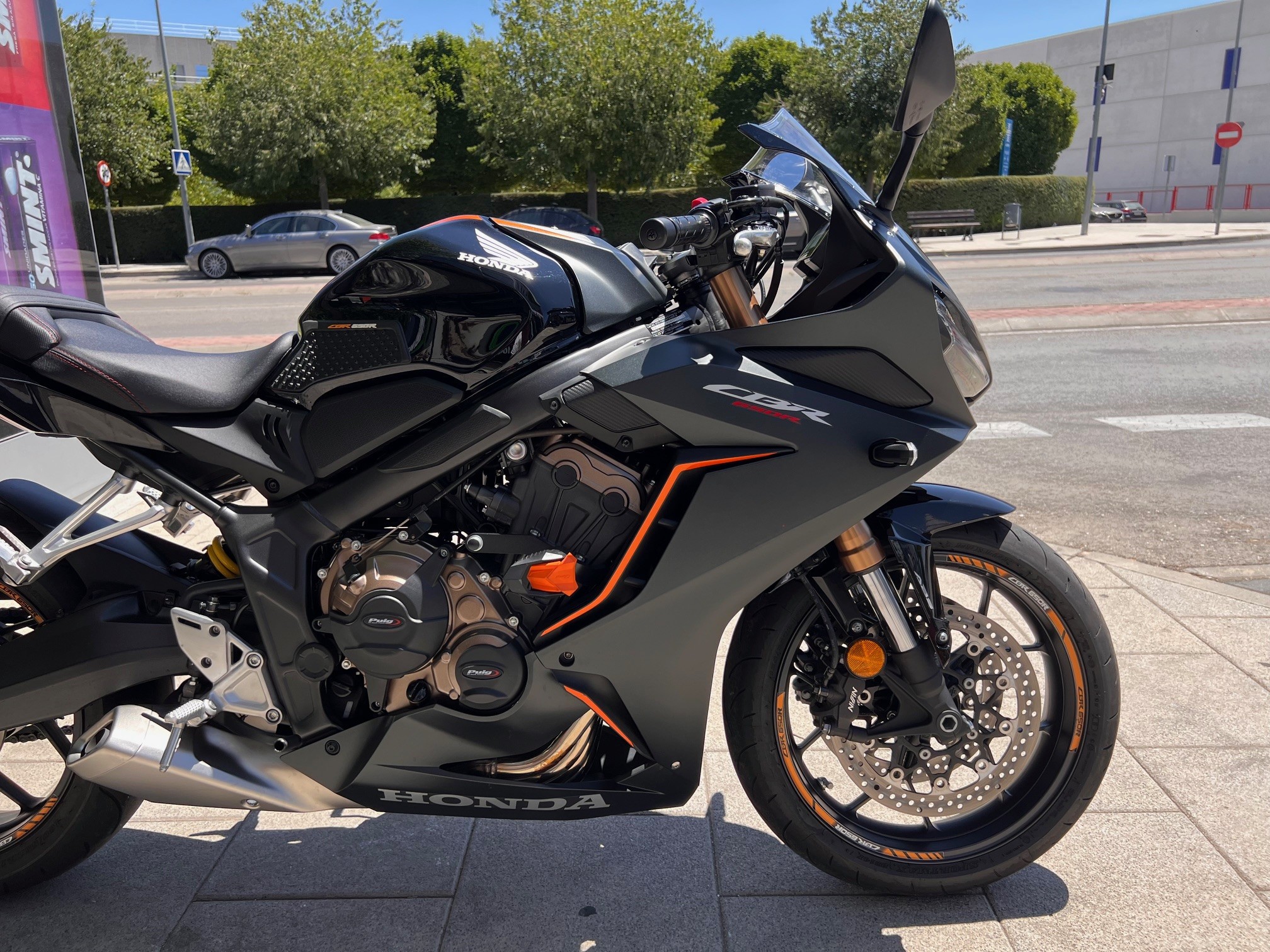 HONDA CBR 650 R AÑO 2022 CON 5.681 KM.