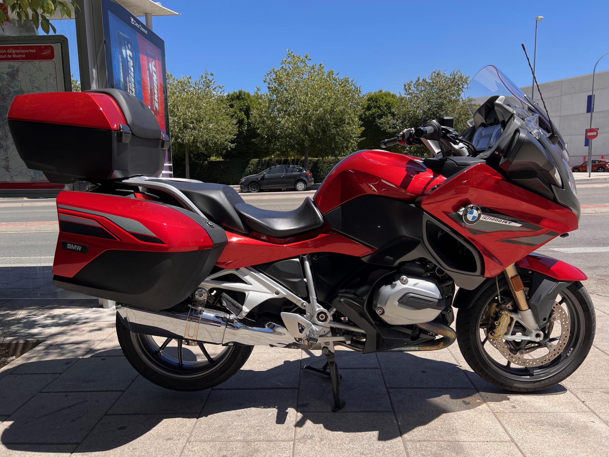 BMW R 1200 RT AÑO 2018 CON  35.889 KM.