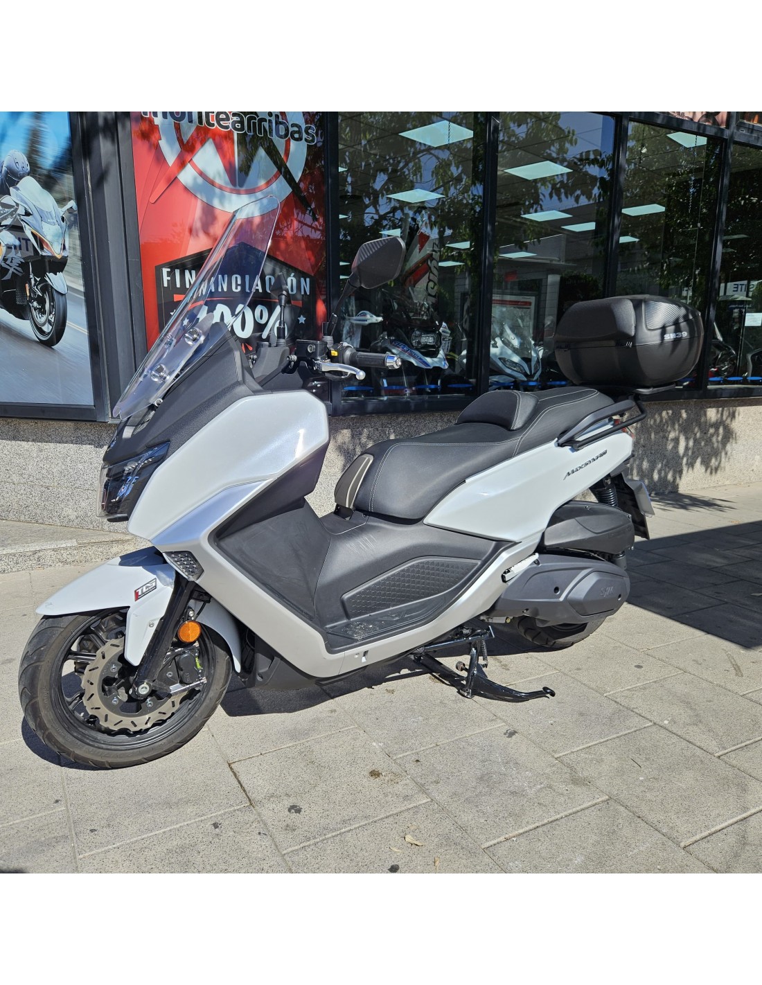 SYM MAXSYM 400 AÑO 2022 CON 19.488 KM.