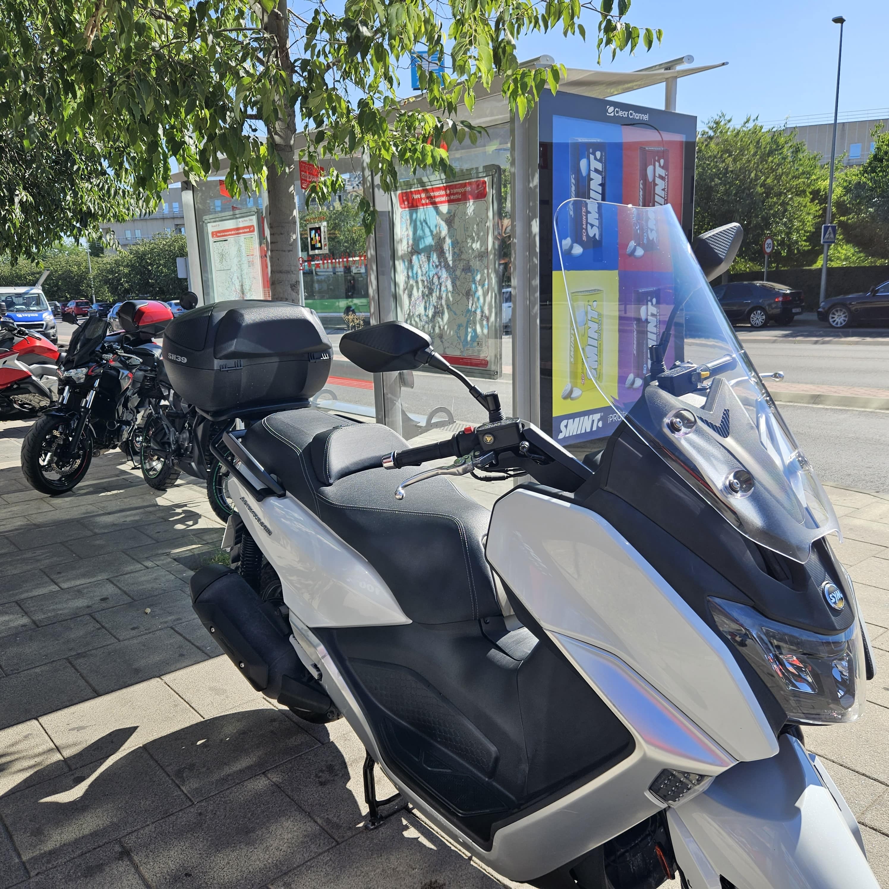 SYM MAXSYM 400 AÑO 2022 CON 19.488 KM.