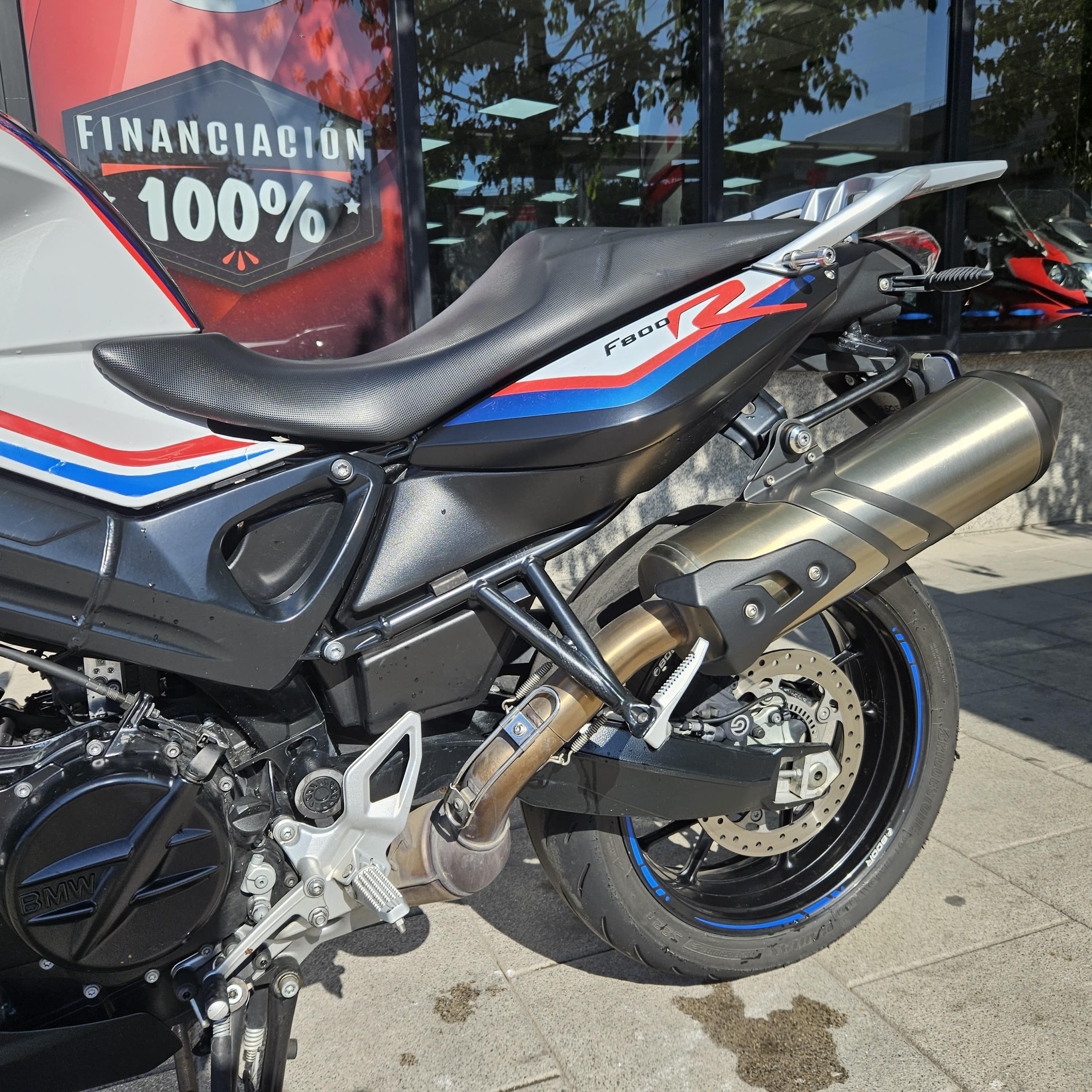 BMW F 800 R AÑO 2018 CON 43.400 KM.