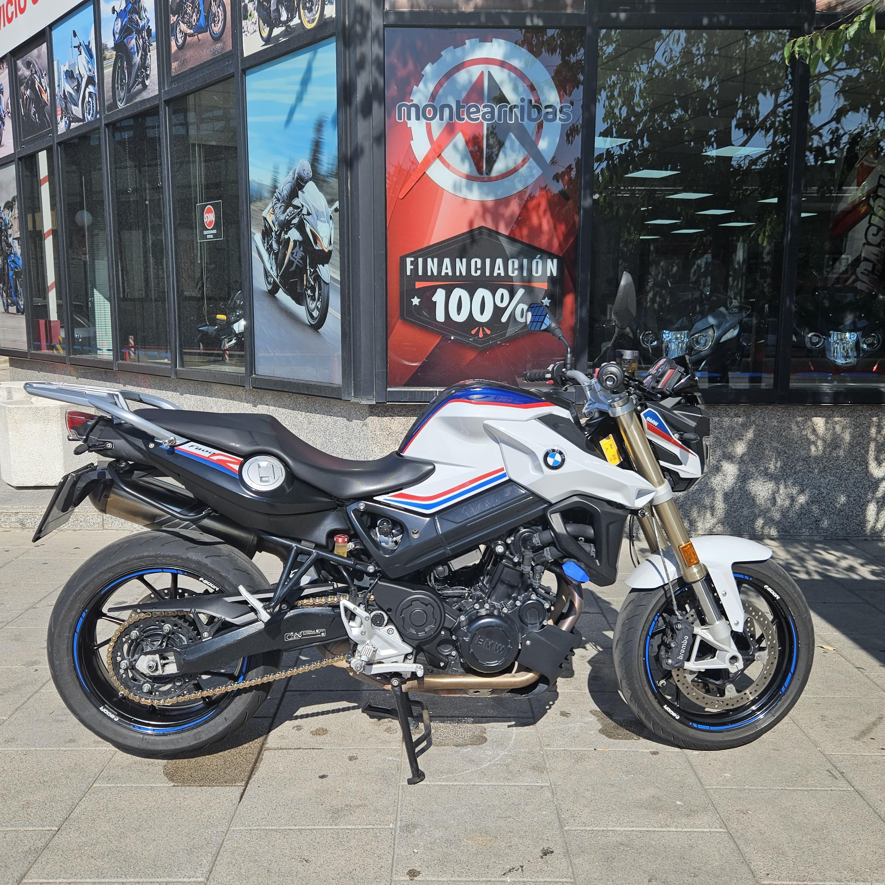 BMW F 800 R AÑO 2018 CON 43.400 KM.