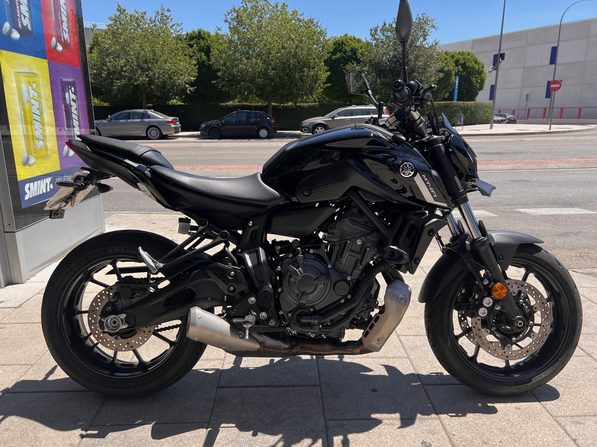 YAMAHA MT-07 A2 AÑO 2023 CON 2.930 KM.