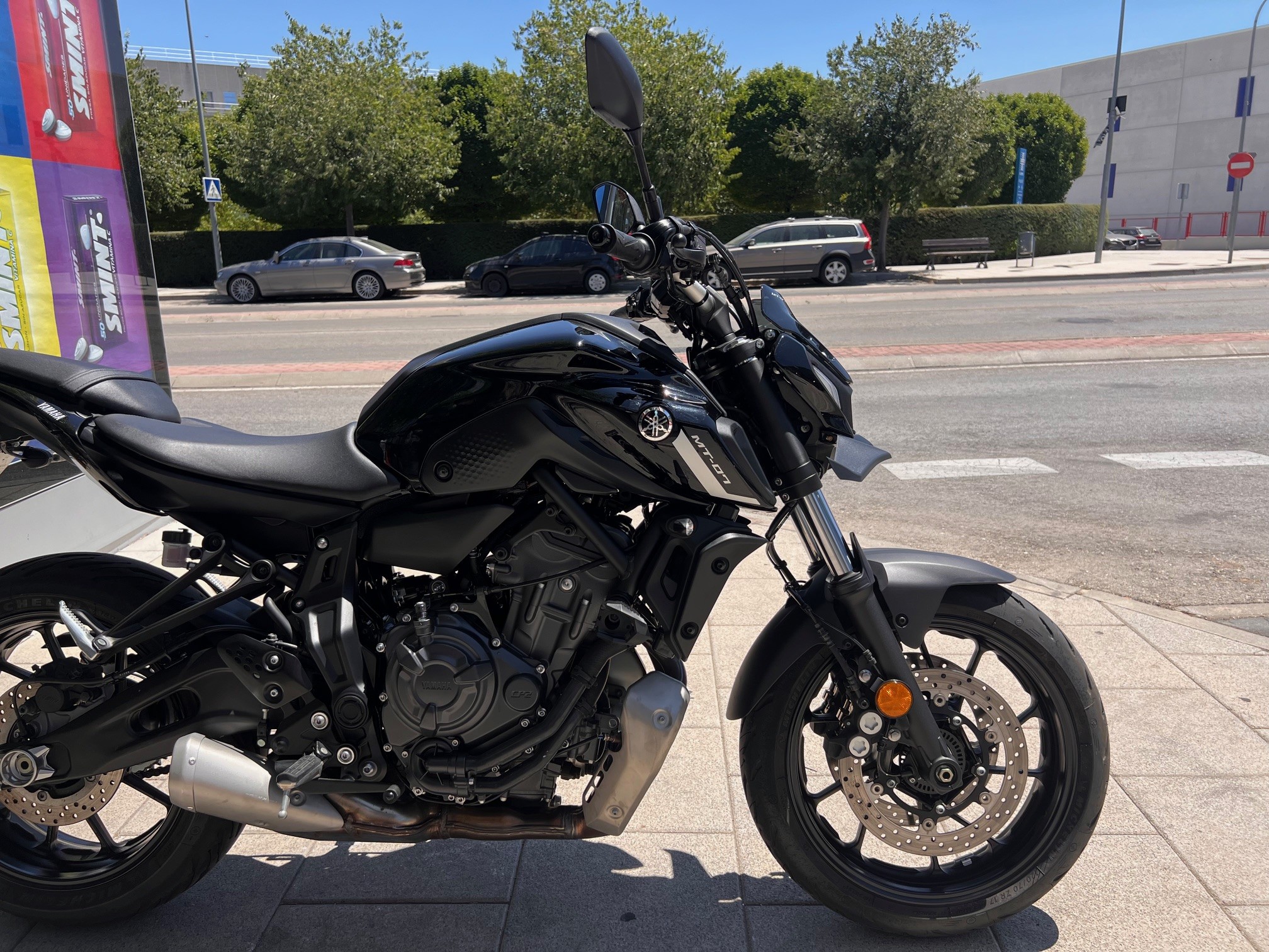 YAMAHA MT-07 A2 AÑO 2023 CON 2.930 KM.