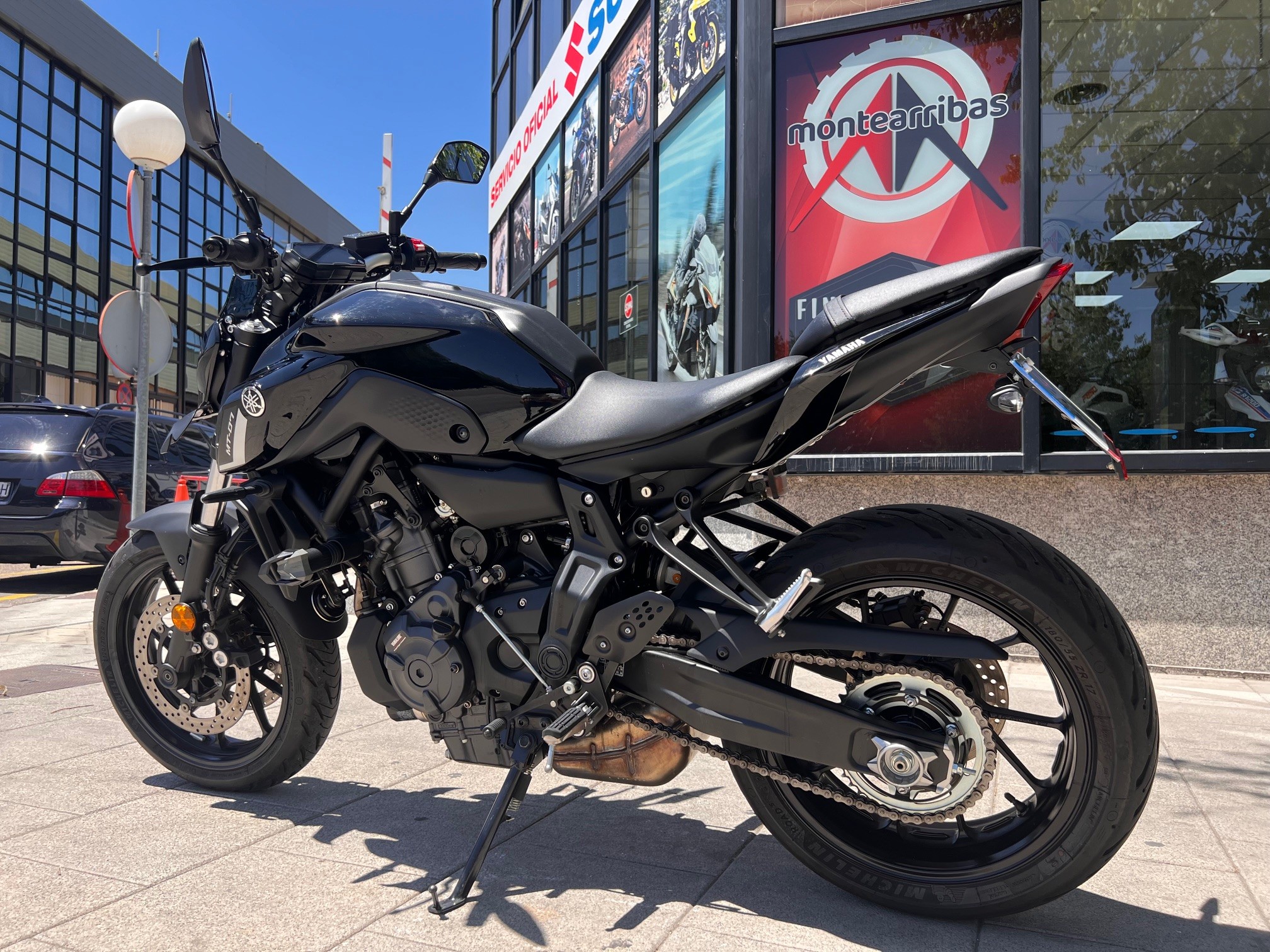 YAMAHA MT-07 A2 AÑO 2023 CON 2.930 KM.