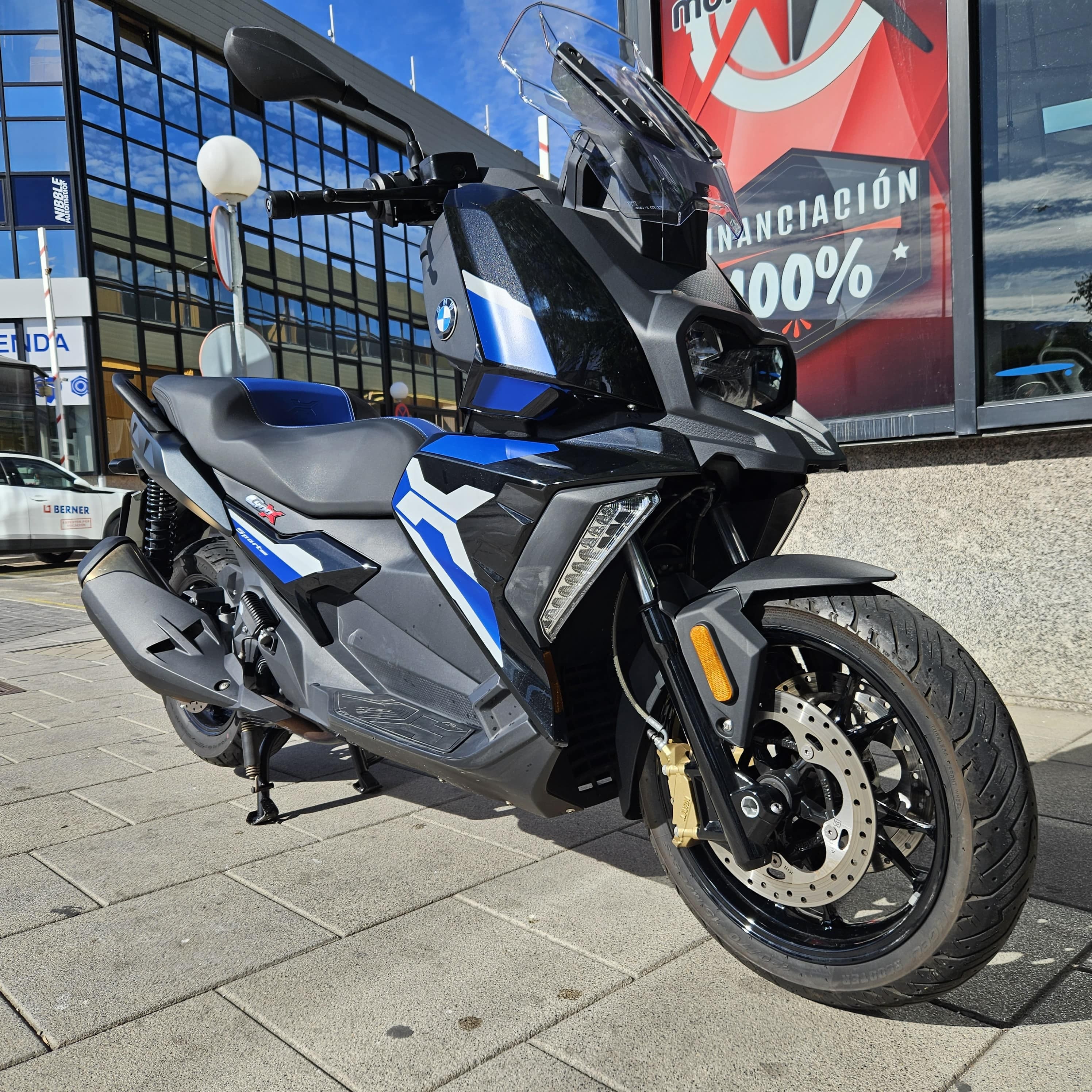 BMW C 400 X  NOVIEMBRE 2021 CON 16610...