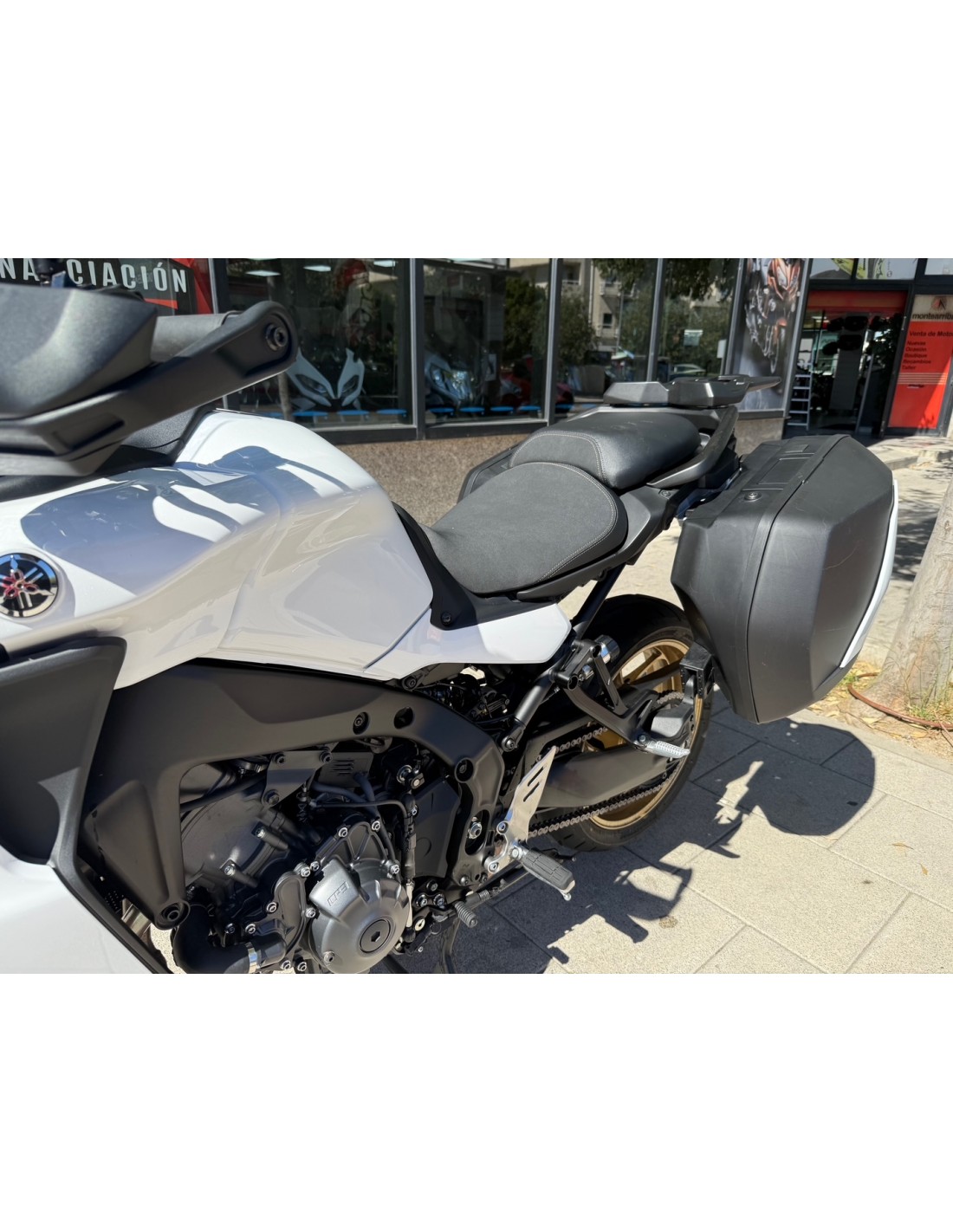 YAMAHA TRACER 9 GT AÑO 2024 CON 5.948 KM.