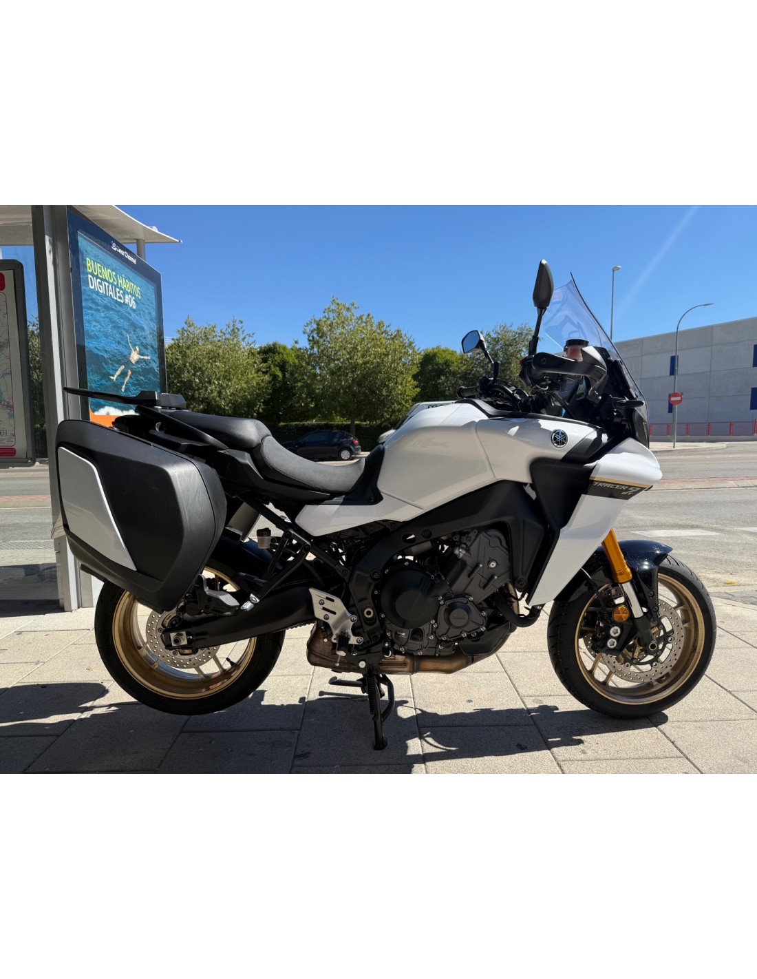 YAMAHA TRACER 9 GT AÑO 2024 CON 5.948 KM.