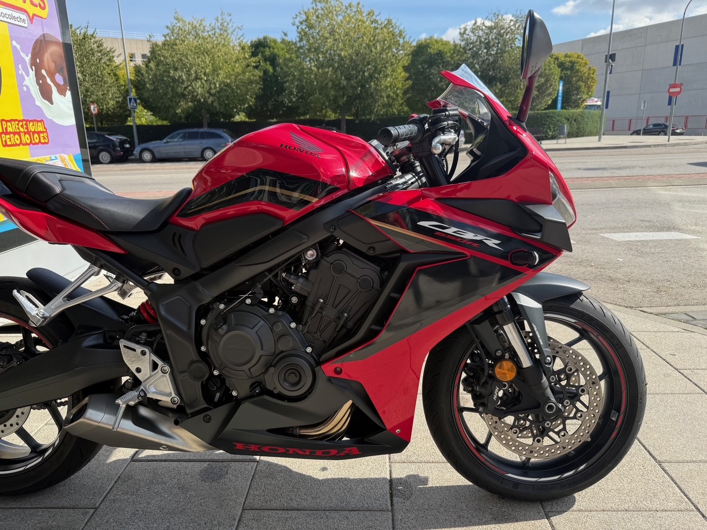 HONDA CBR 650 R AÑO 2023 CON 9.440 KM.