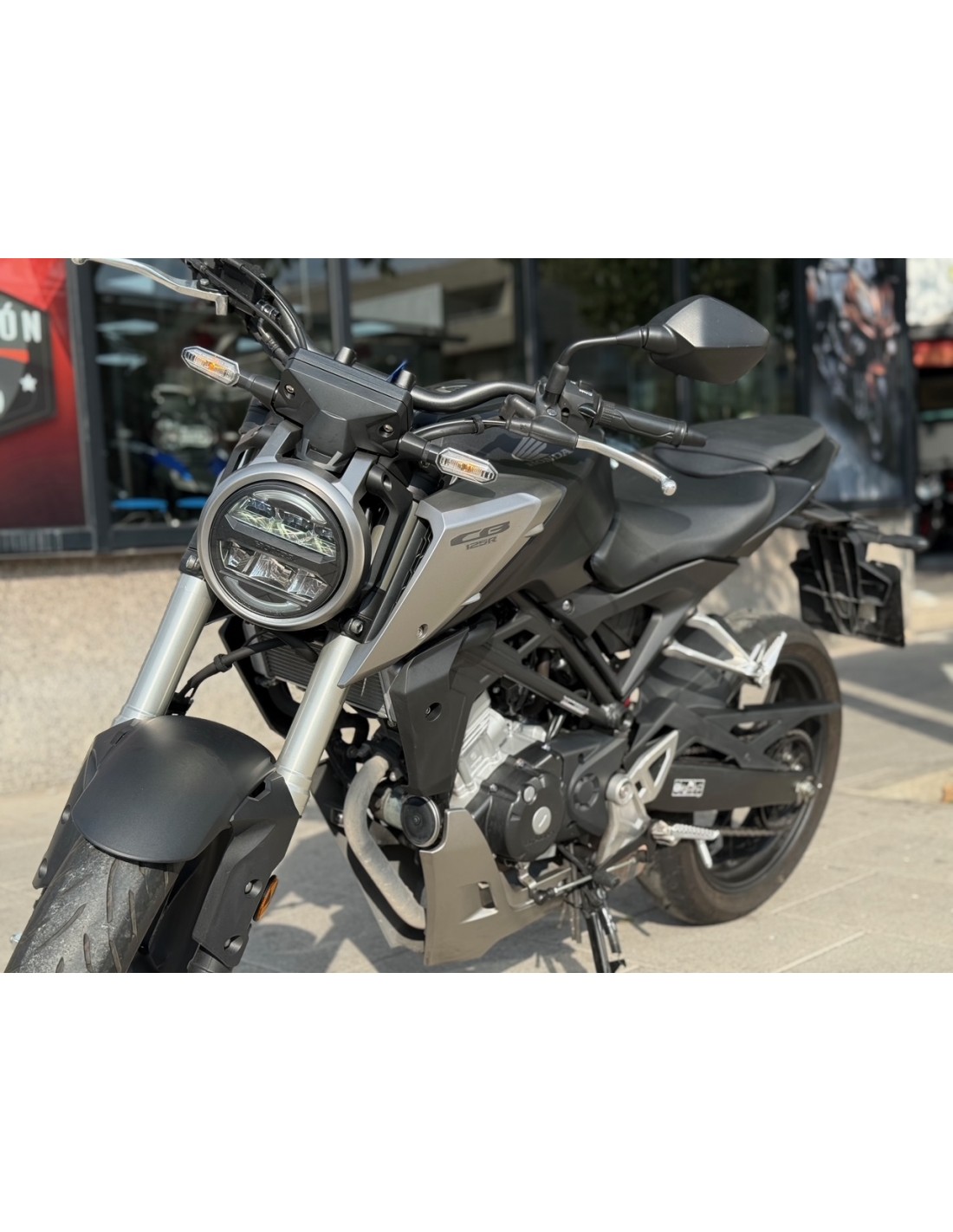 HONDA CB 125 R AÑO 2019 CON 8.106 KM.