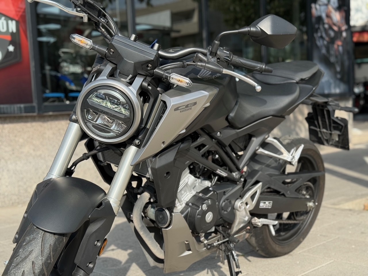 HONDA CB 125 R AÑO 2019 CON 8.106 KM.