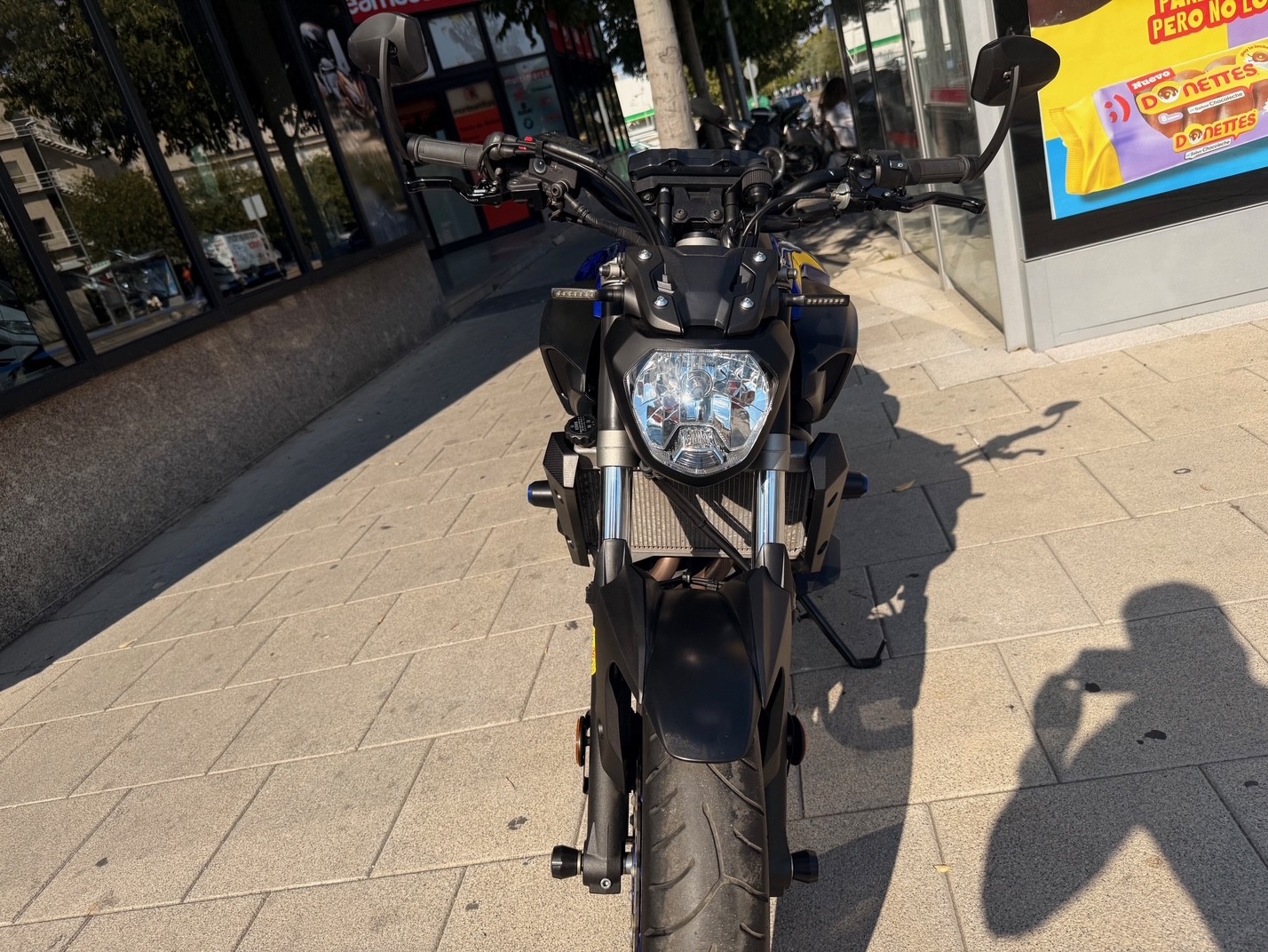 YAMAHA MT-07 AÑO 2017 CON 12.188 KM.