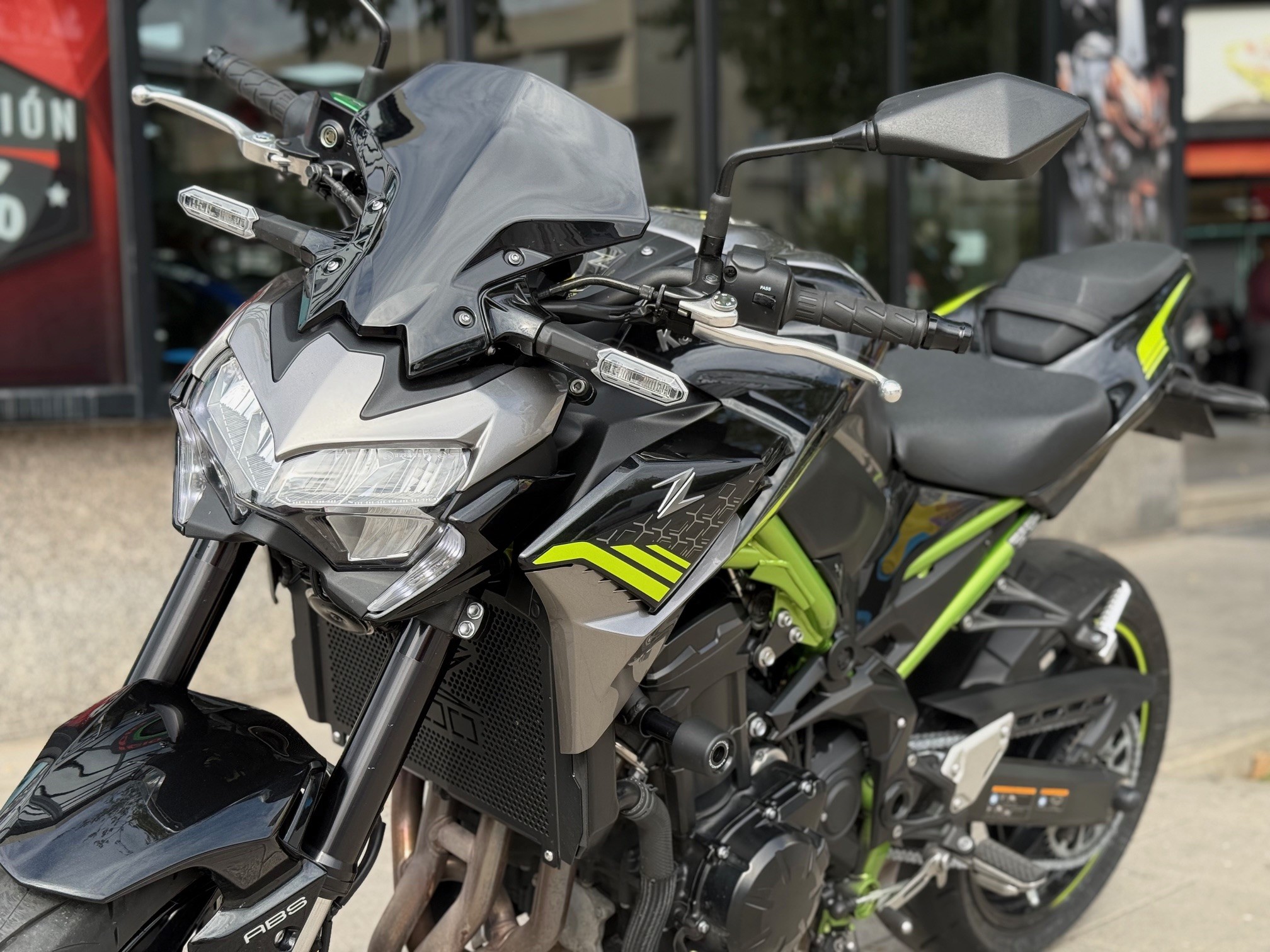 KAWASAKI Z 900 AÑO 2020 CON 13.115 KM.