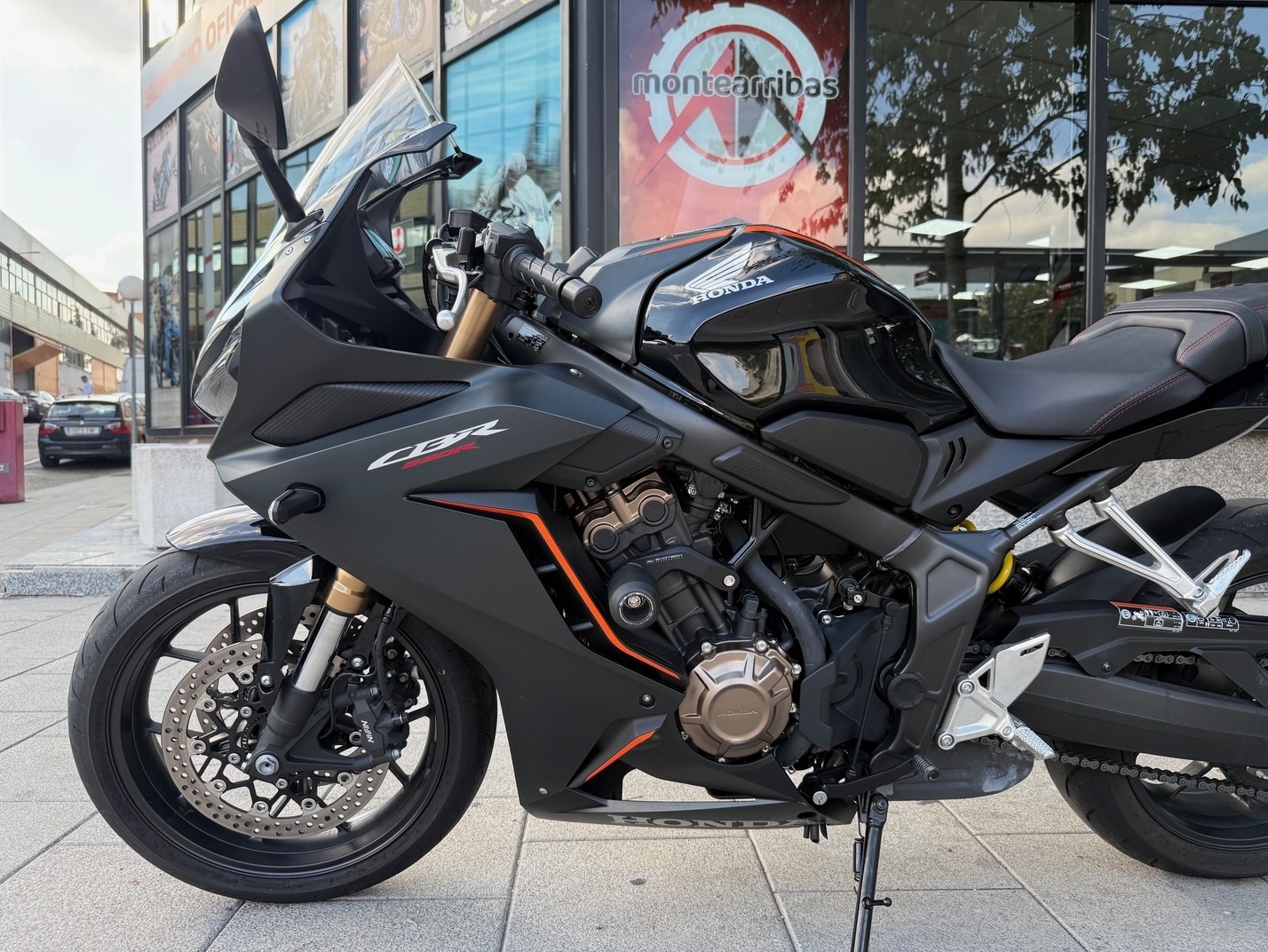 HONDA CBR 650 R AÑO 2022 CON 6.720 KM.