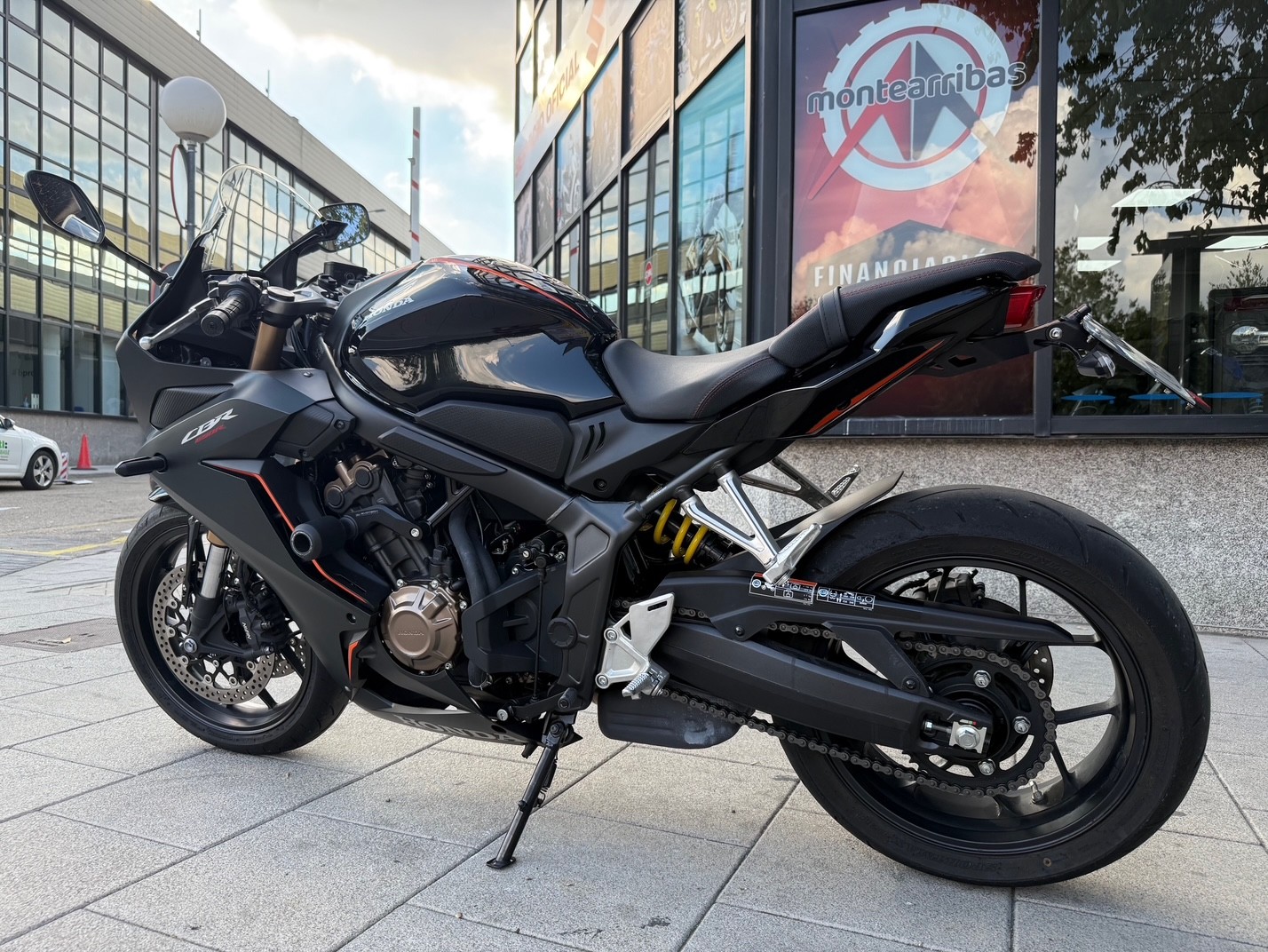 HONDA CBR 650 R AÑO 2022 CON 6.720 KM.