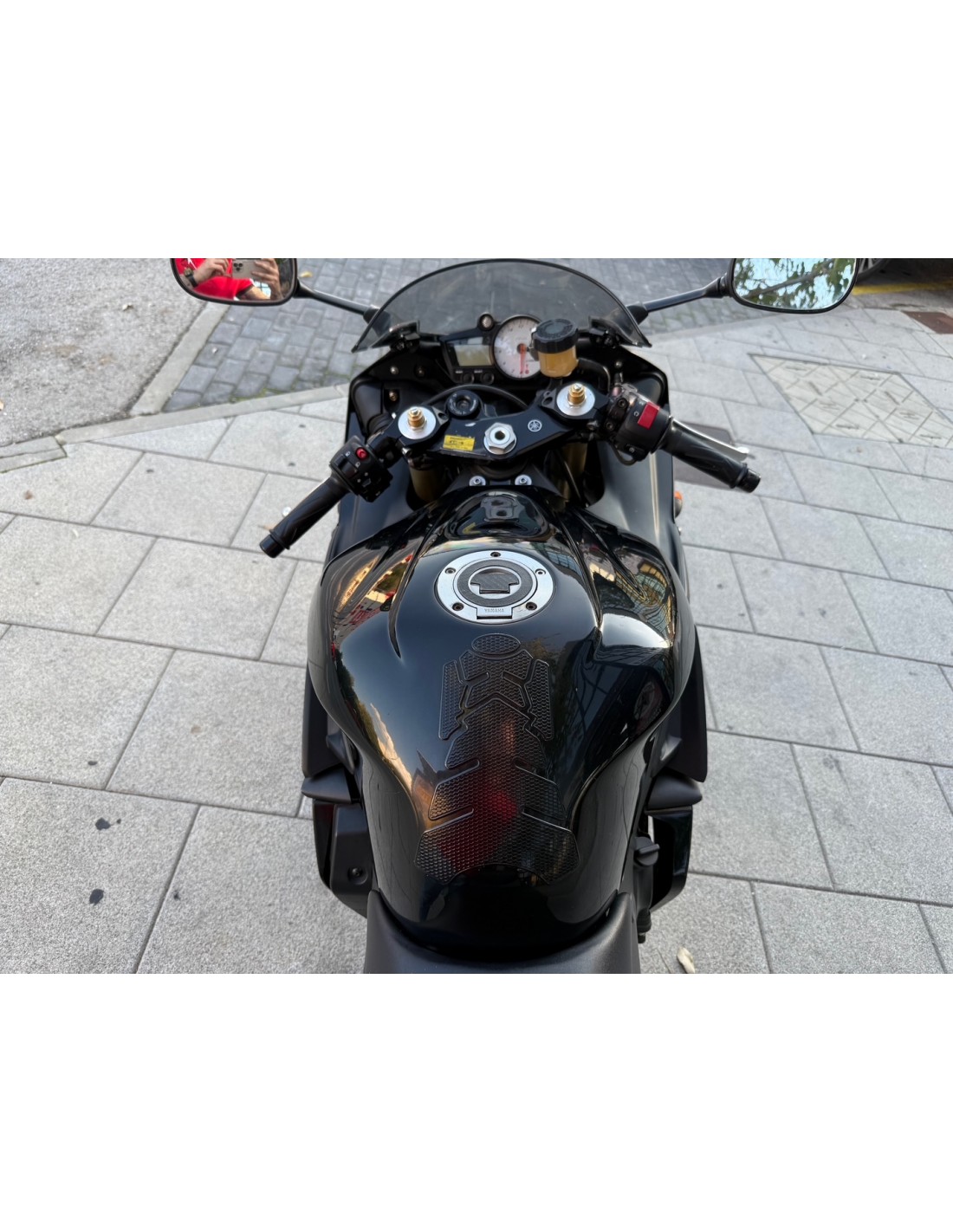 YAMAHA YZF R6 AÑO 2007 CON 48.700 KM.