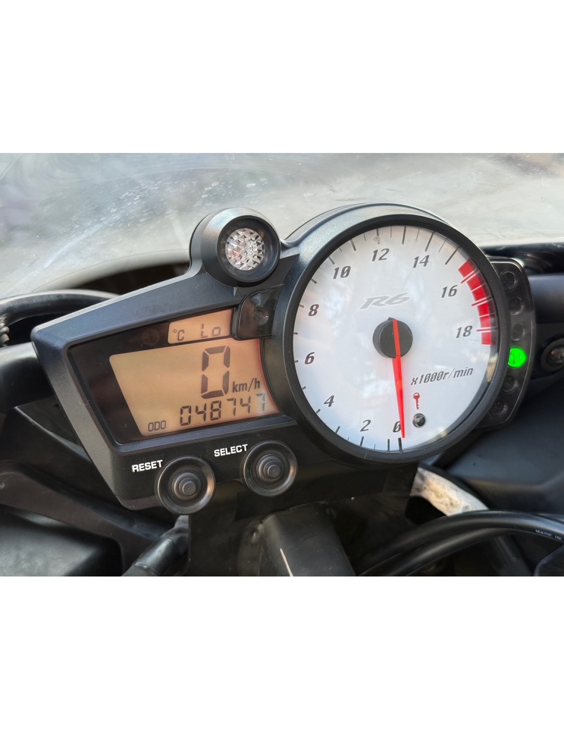 YAMAHA YZF R6 AÑO 2007 CON 48.700 KM.