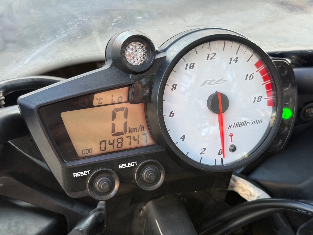 YAMAHA YZF R6 AÑO 2007 CON 48.700 KM.