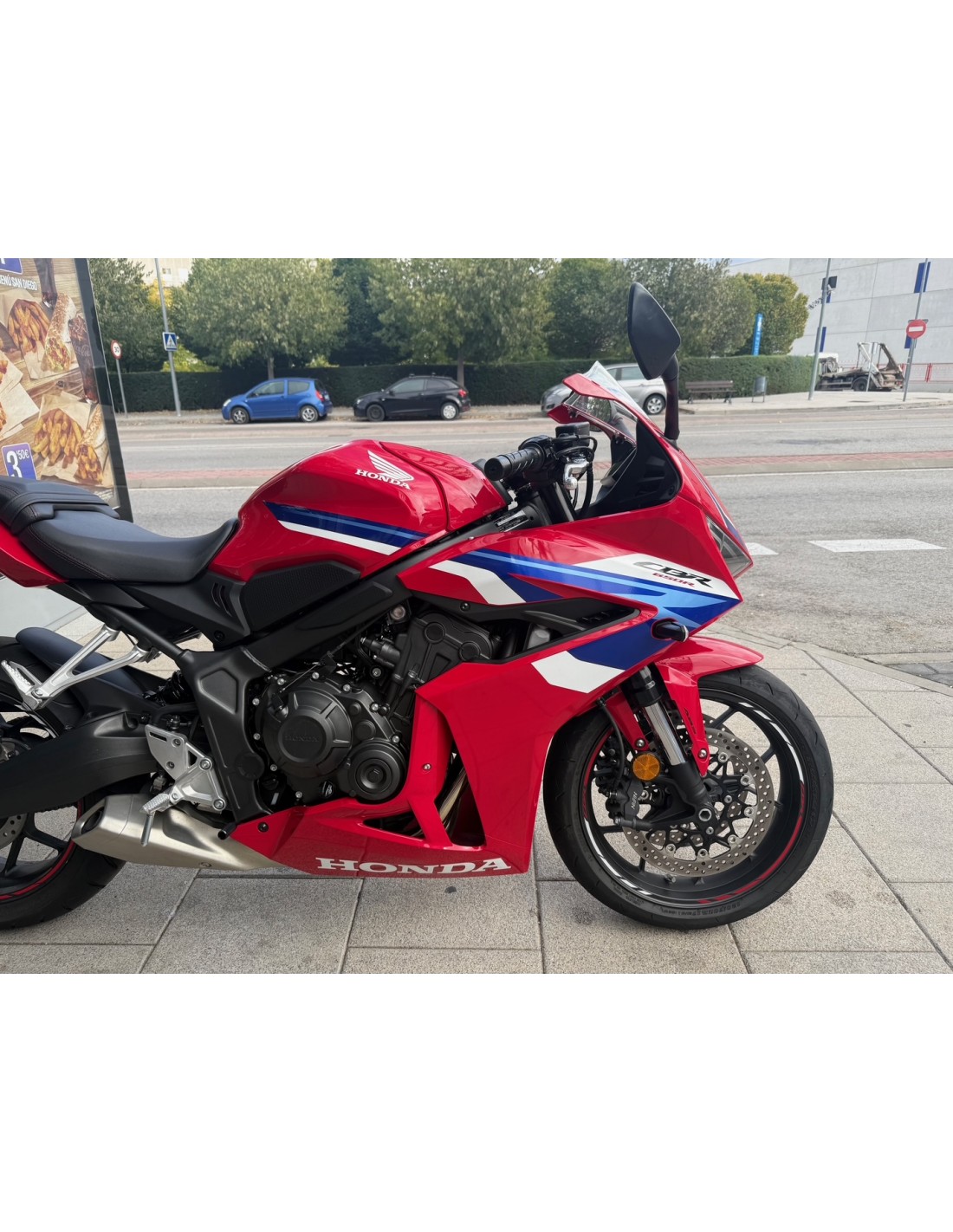 HONDA CBR 650 R AÑO 2024 CON 7.096 KM.