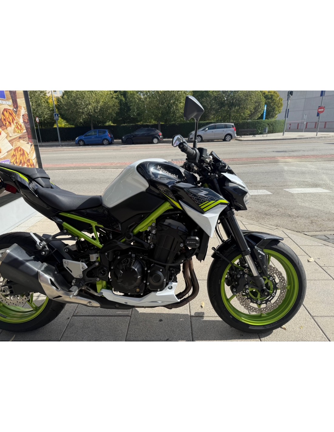 KAWASAKI Z 900 A2 AÑO 2021 CON 13.588 KM.