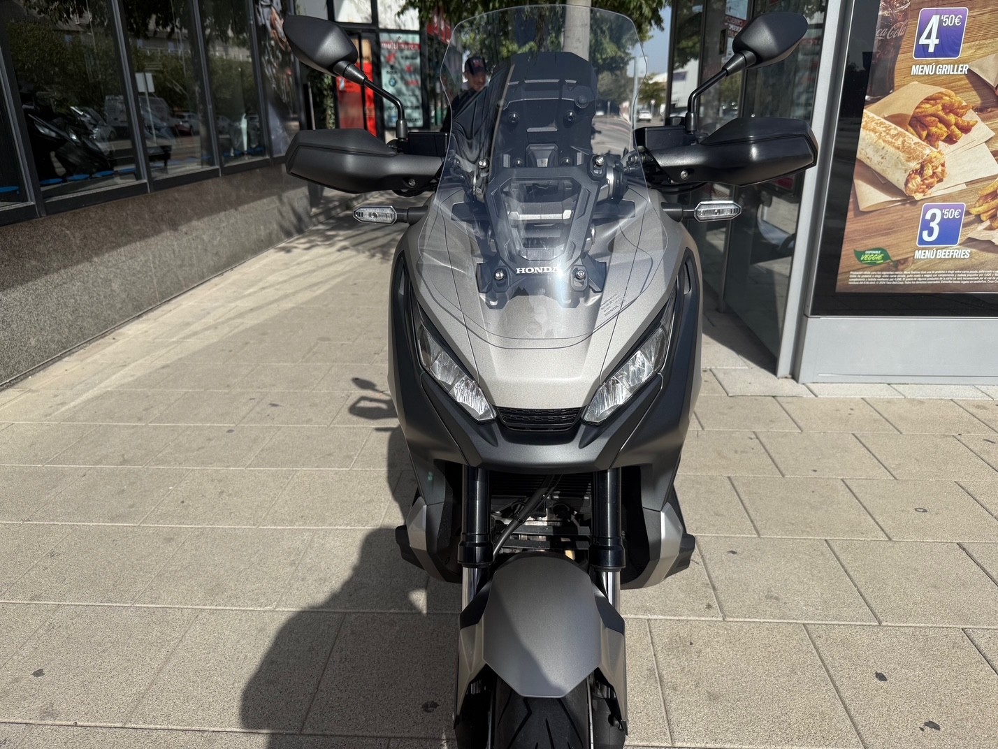 HONDA X-ADV 750 AÑO 2020 CON 16.655 KM.