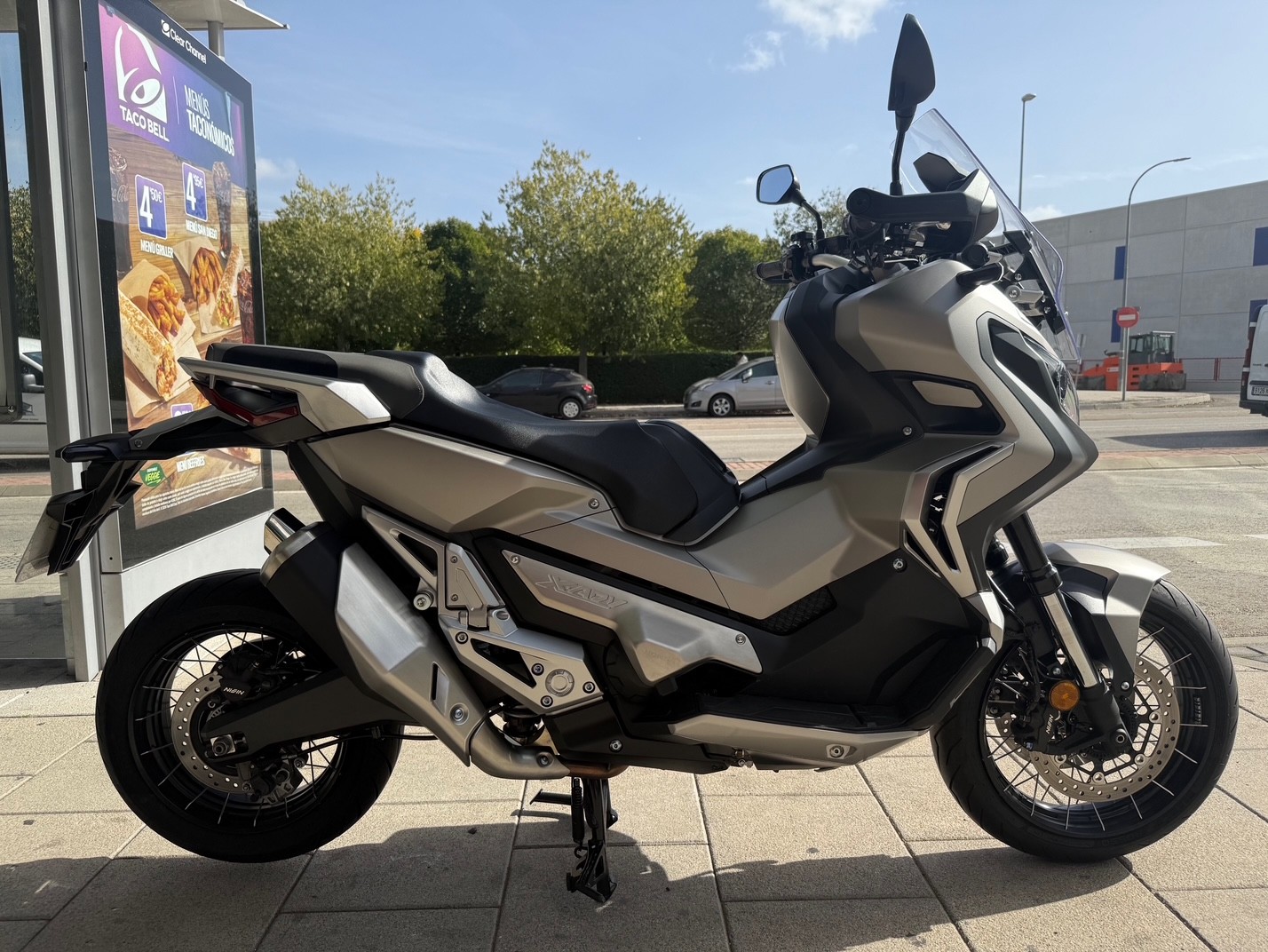 HONDA X-ADV 750 AÑO 2020 CON 16.655 KM.