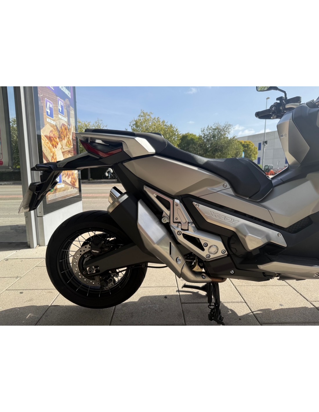 HONDA X-ADV 750 AÑO 2020 CON 16.655 KM.