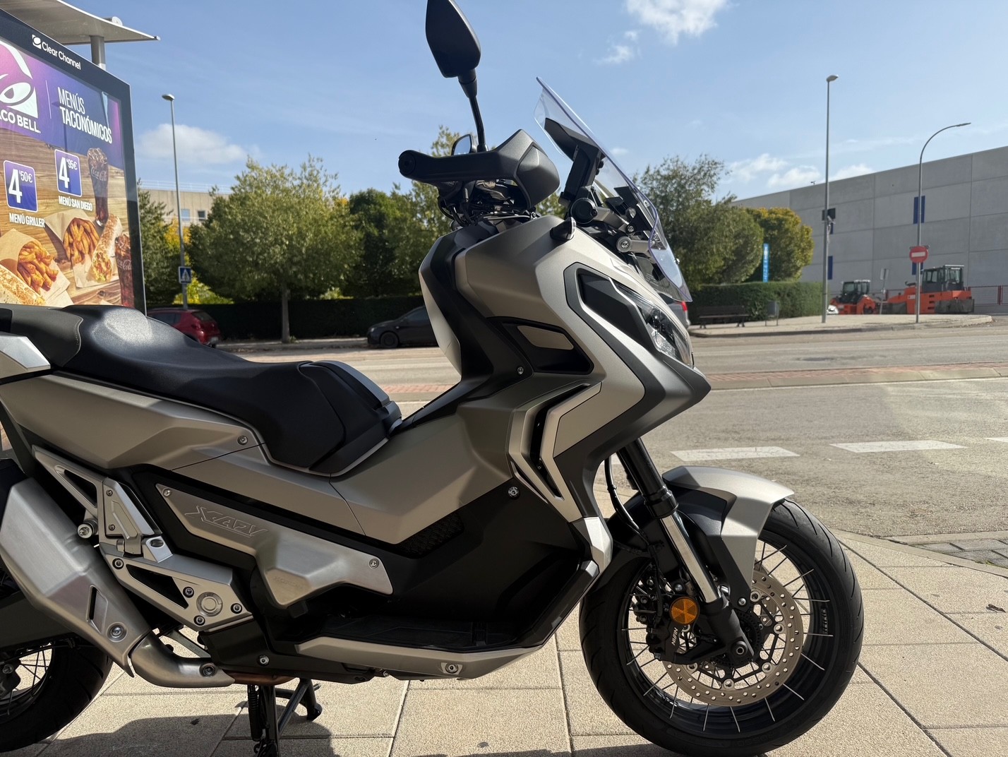 HONDA X-ADV 750 AÑO 2020 CON 16.655 KM.