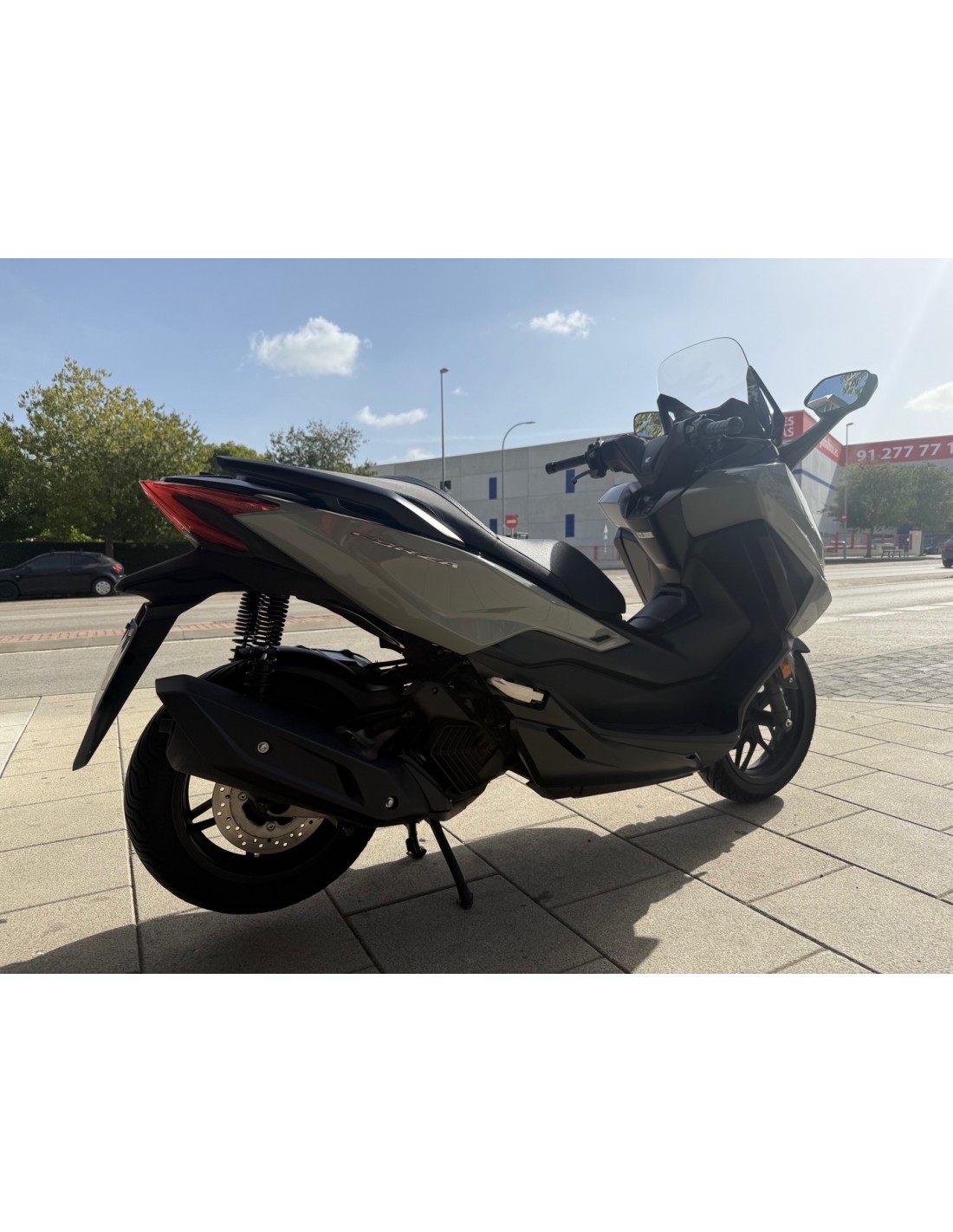 HONDA FORZA 125 AÑO 2023 CON 7.680 KM.