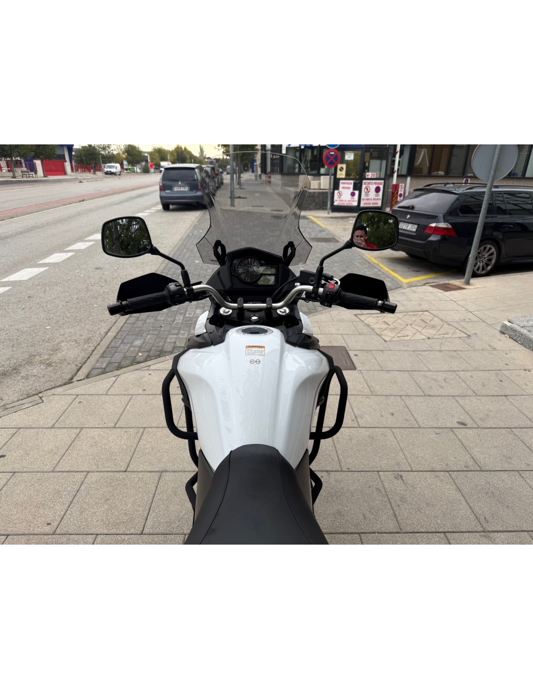 SUZUKI V-STROM 650 AÑO 2021 CON 13.356 KM.