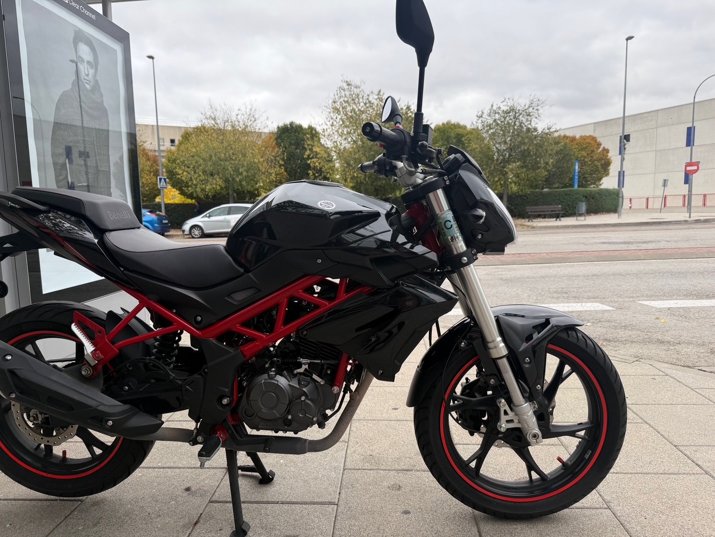 BENELLI BN 125 AÑO 2020 CON 24.003 KM.