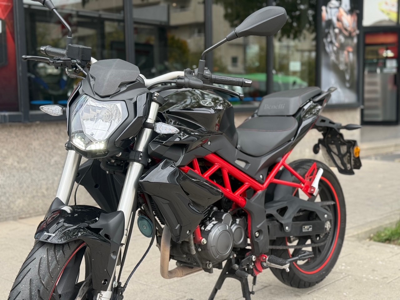 BENELLI BN 125 AÑO 2020 CON 24.003 KM.