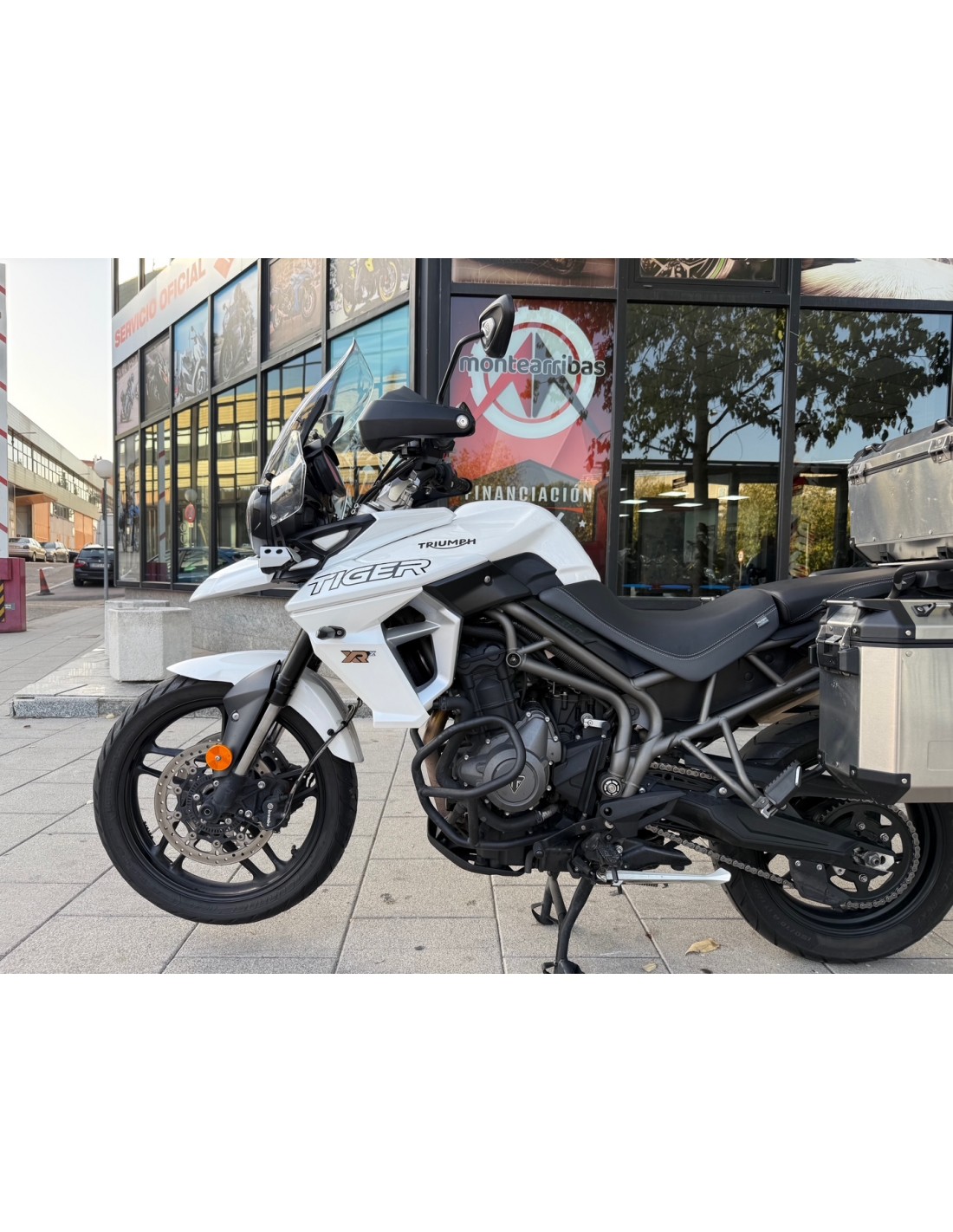 TRIUMPH TIGER 800 XRX AÑO 2019 CON 49.522 KM.