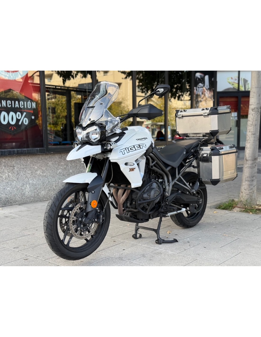 TRIUMPH TIGER 800 XRX AÑO 2019 CON 49.522 KM.