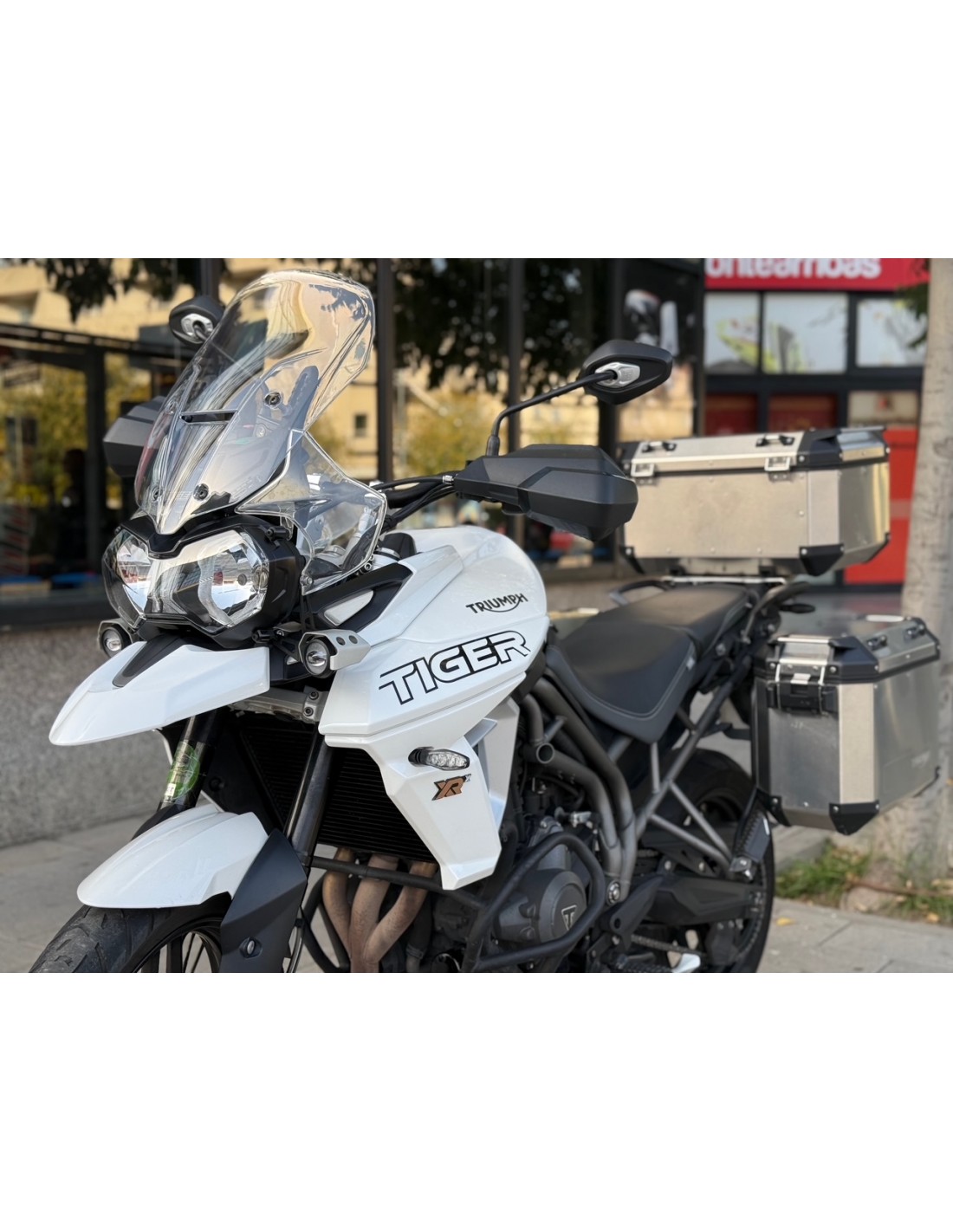 TRIUMPH TIGER 800 XRX AÑO 2019 CON 49.522 KM.