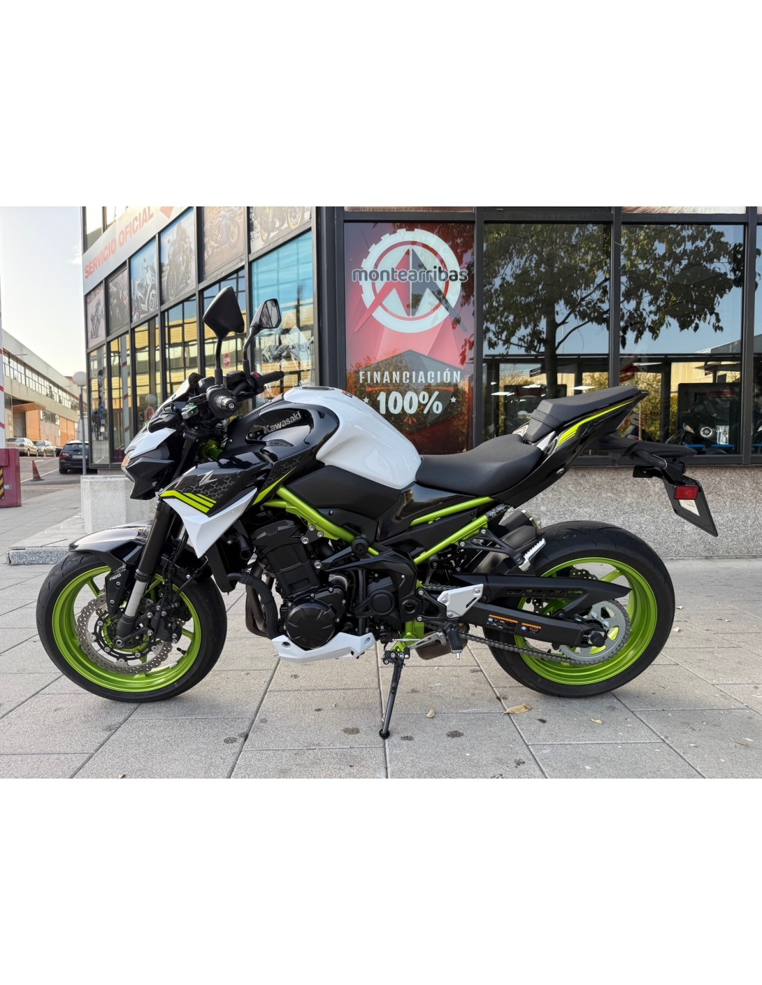 KAWASAKI Z 900 AÑO 2022 CON 2.328 KM.